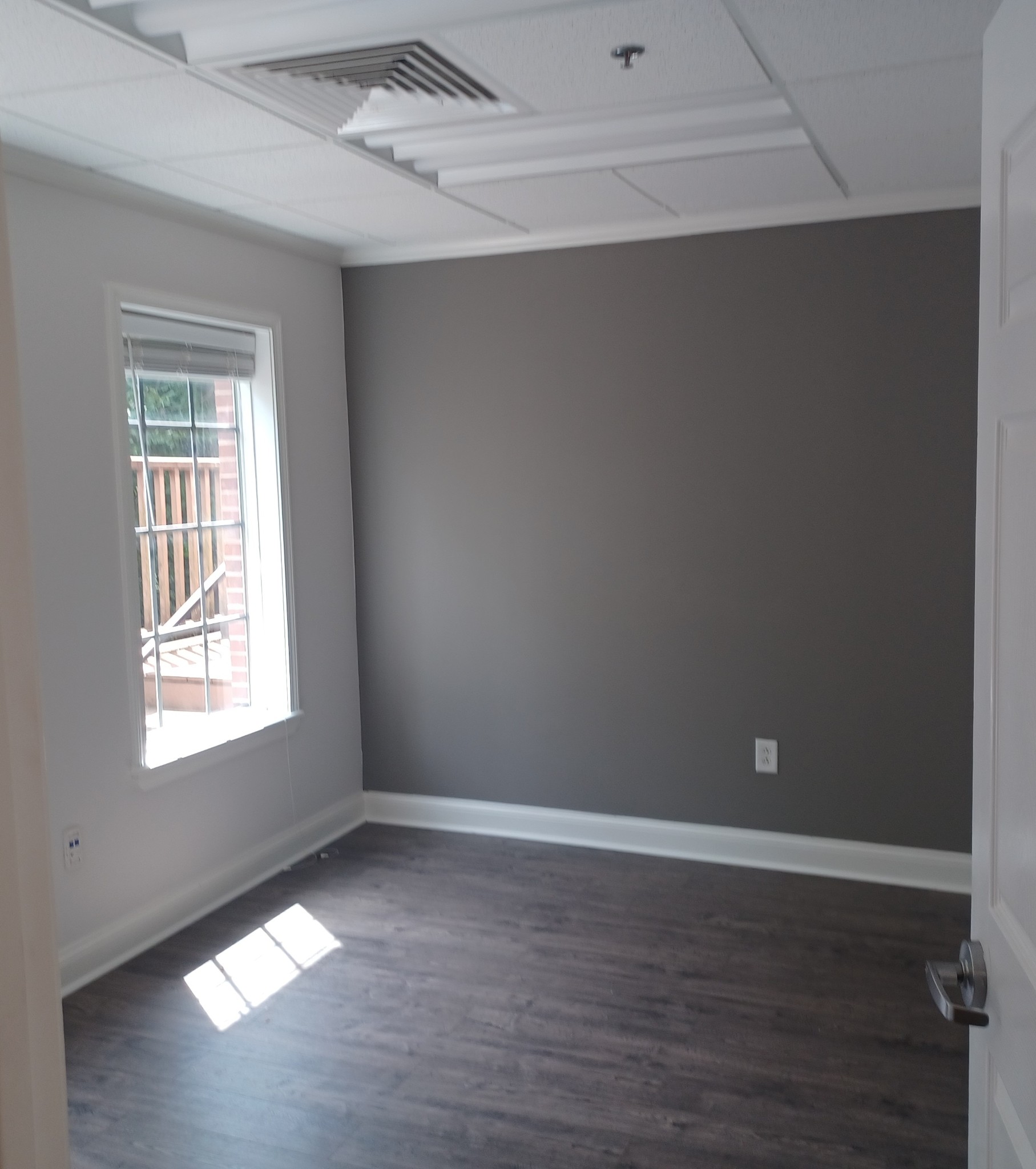 311 S Royal Oaks Blvd, Se Property Photo 8