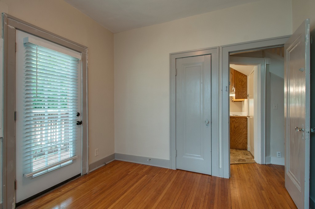 402 Fairfax Ave Property Photo 15