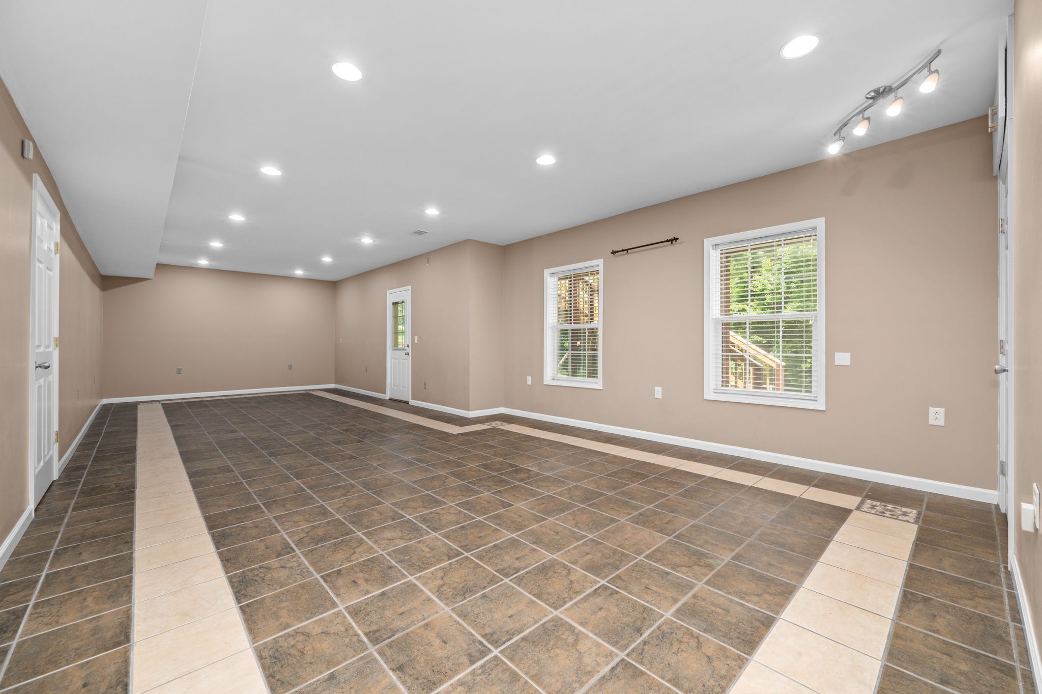 5504 Nevil Pt Property Photo 44