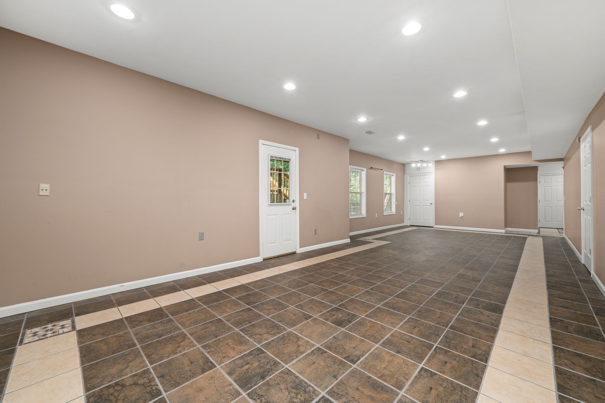 5504 Nevil Pt Property Photo 47