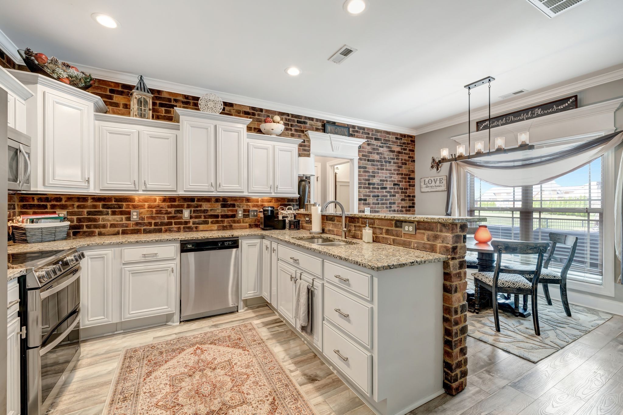 2406 Dewdrop Ct Property Photo 18
