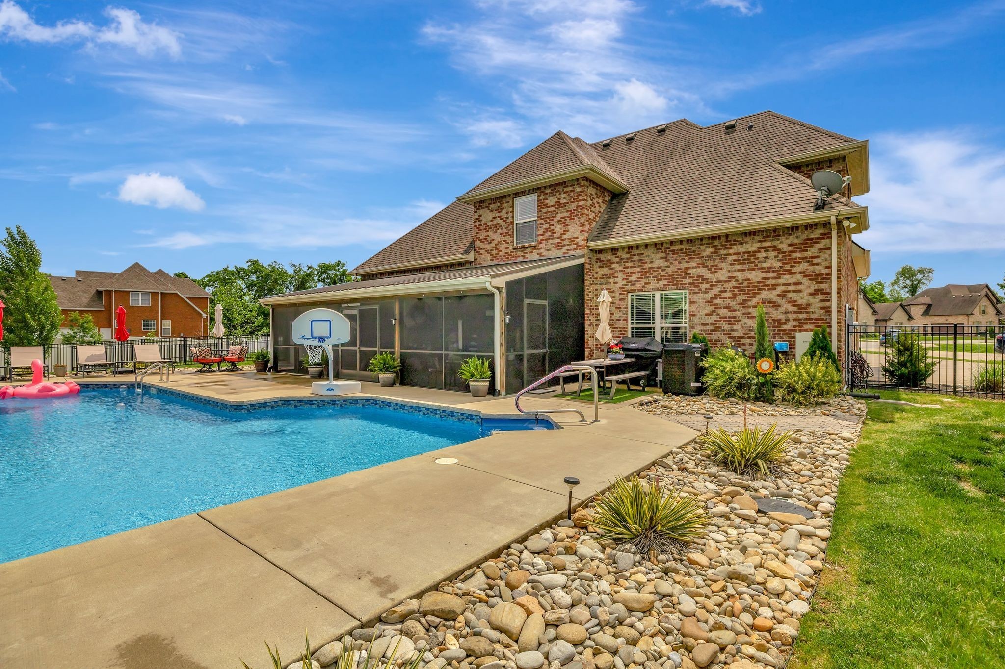 2406 Dewdrop Ct Property Photo 40
