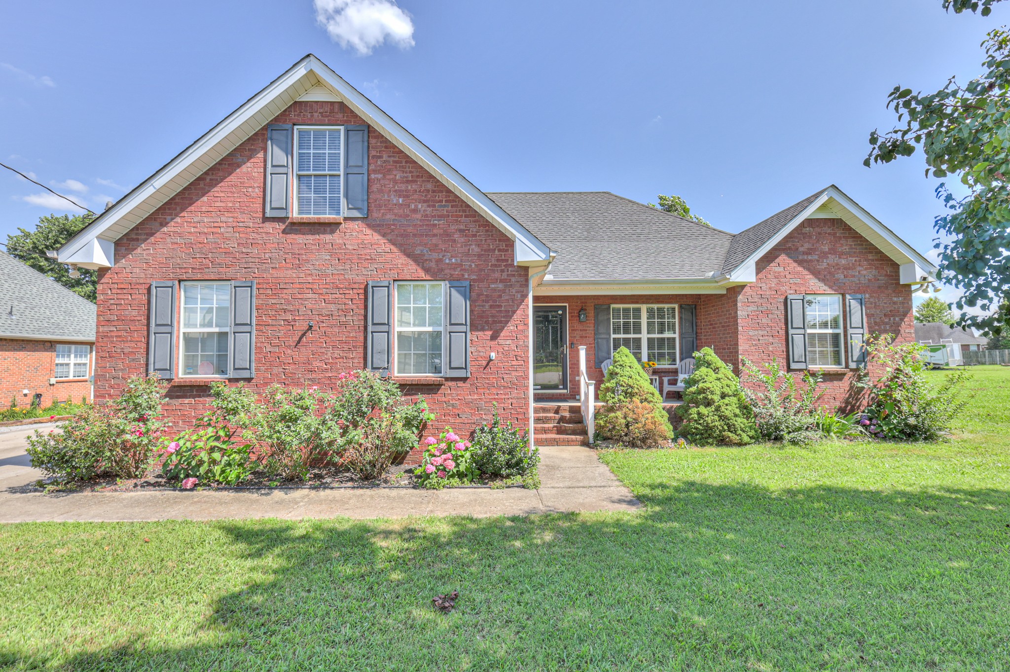 1304 Auldridge Dr Property Photo 1
