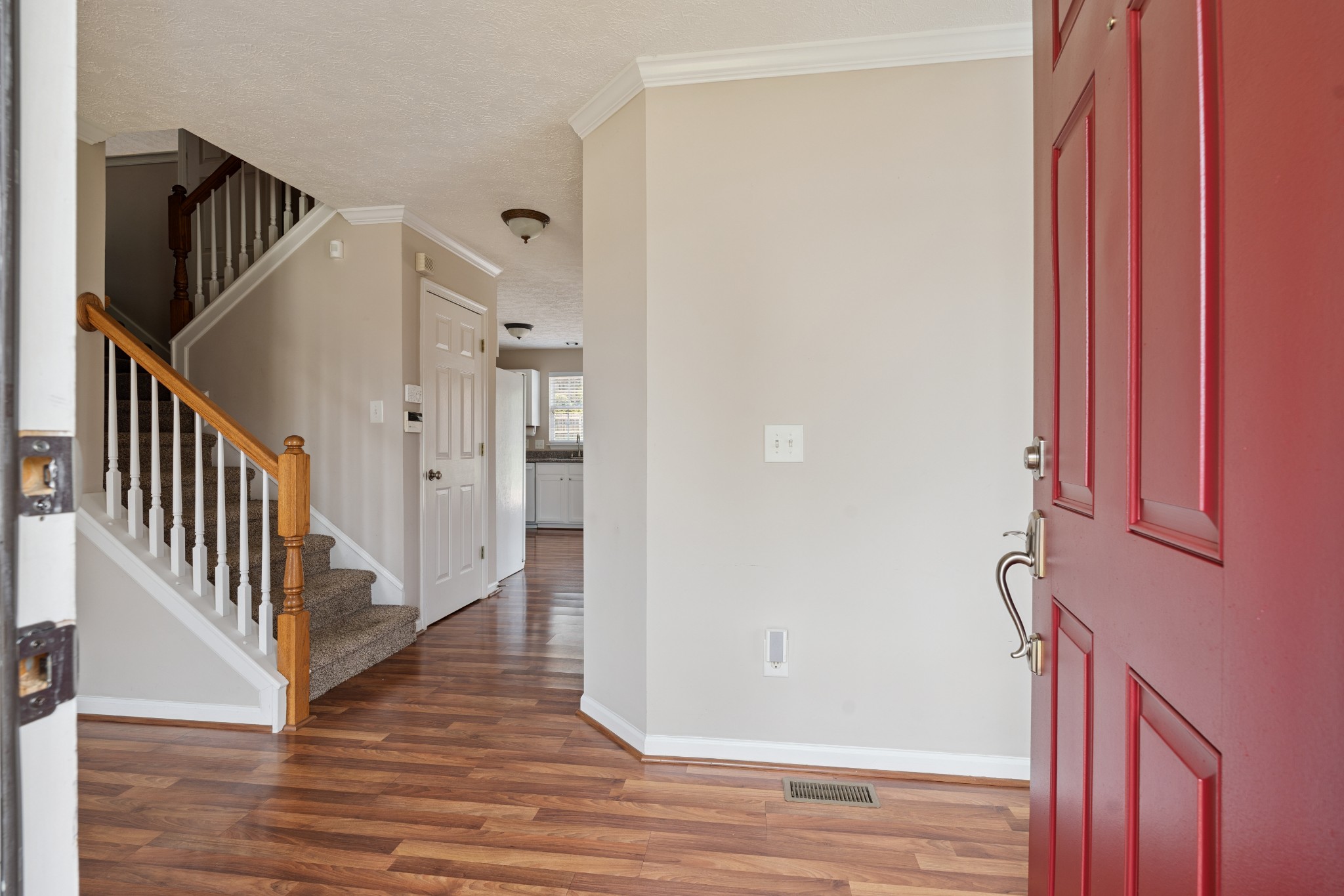 359 Astor Way Property Photo 4