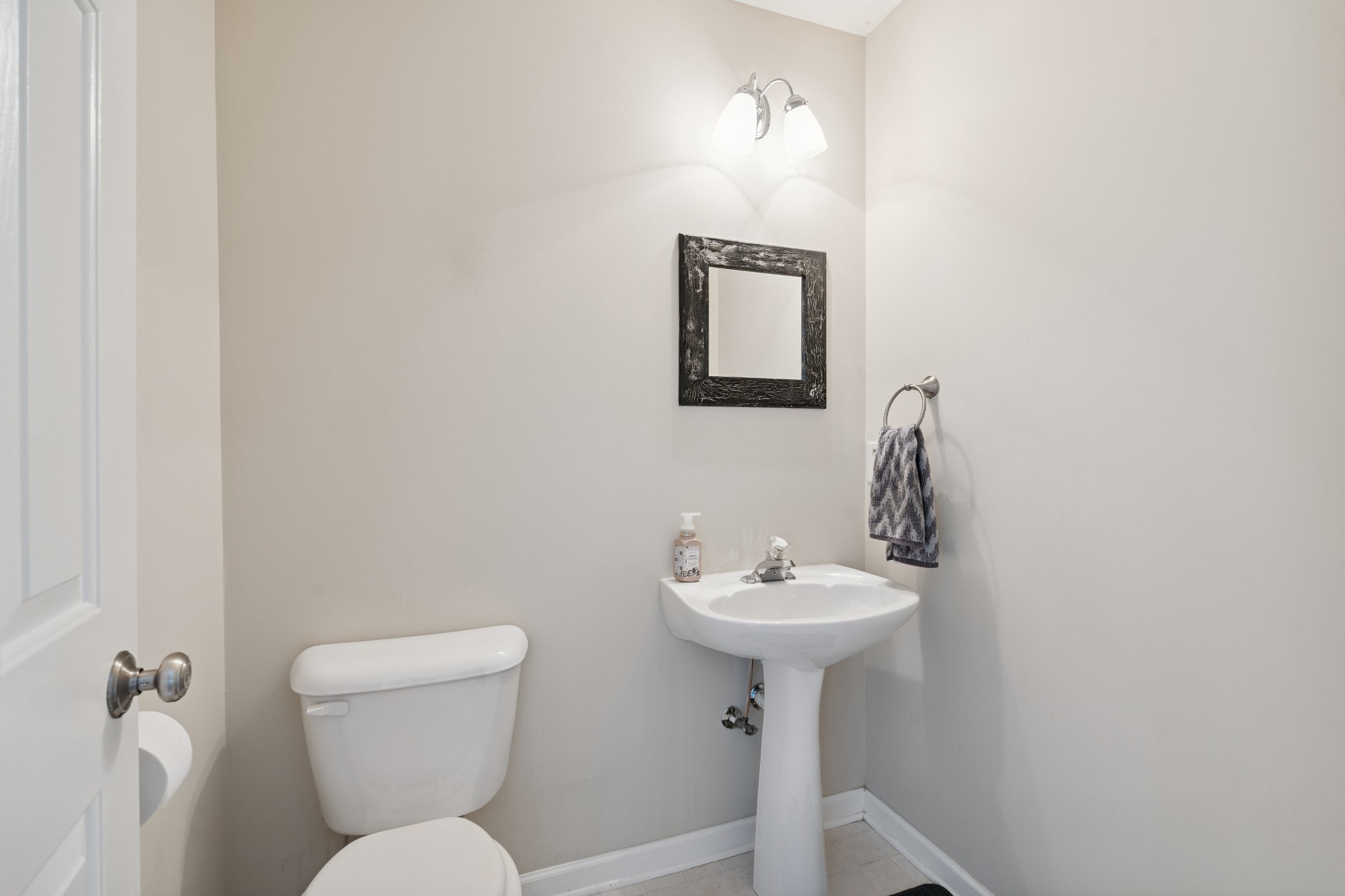 359 Astor Way Property Photo 10