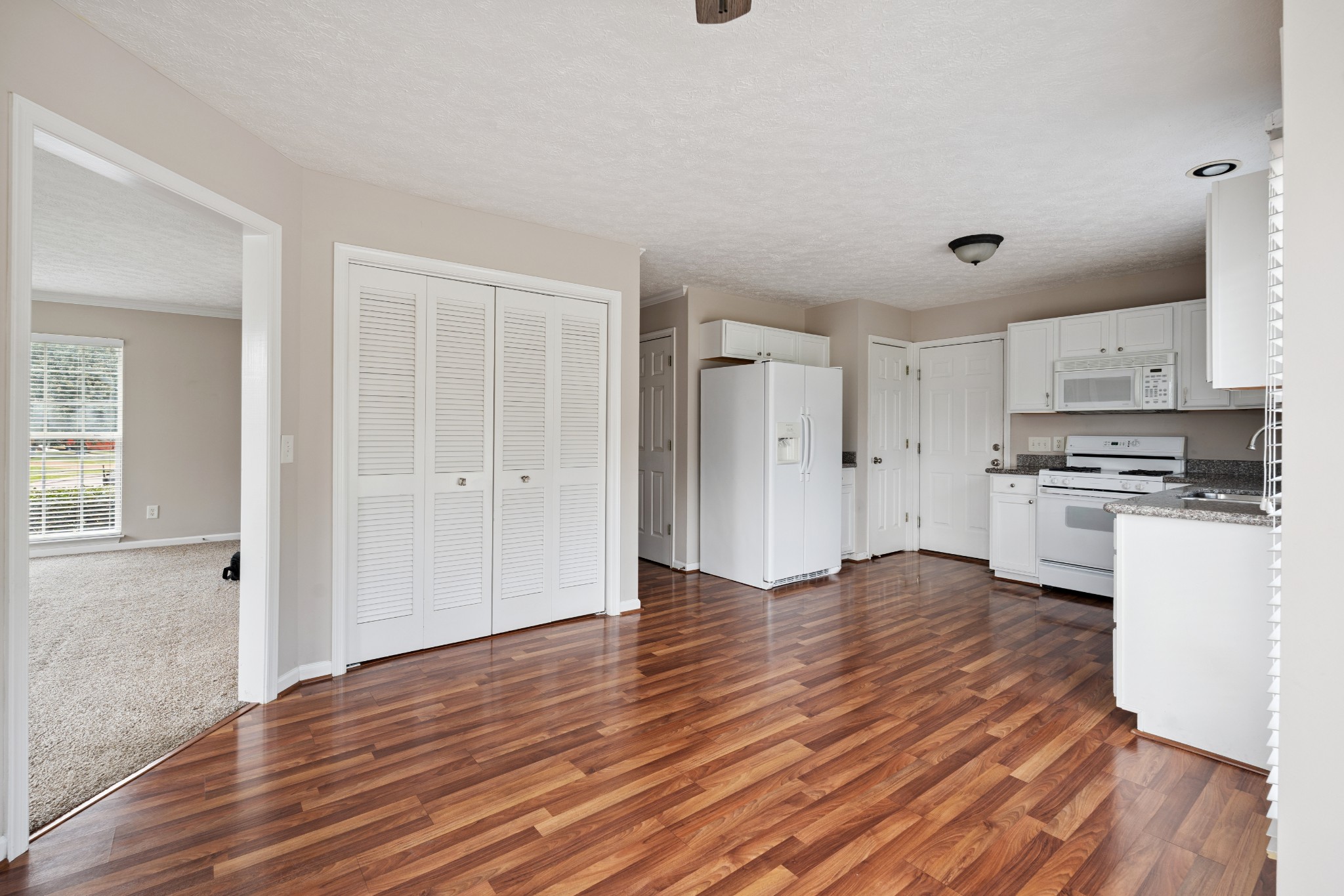 359 Astor Way Property Photo 12