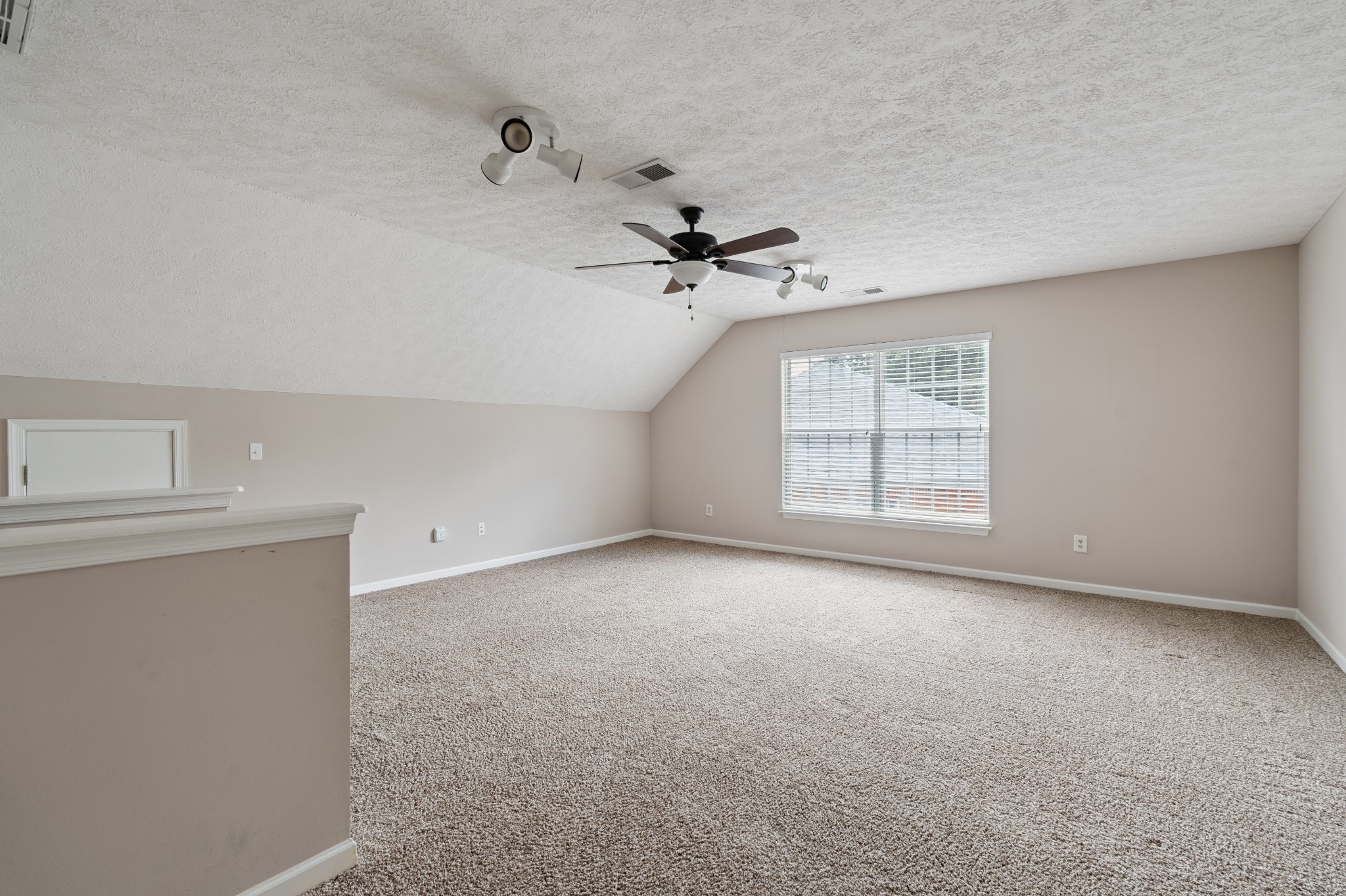 359 Astor Way Property Photo 16