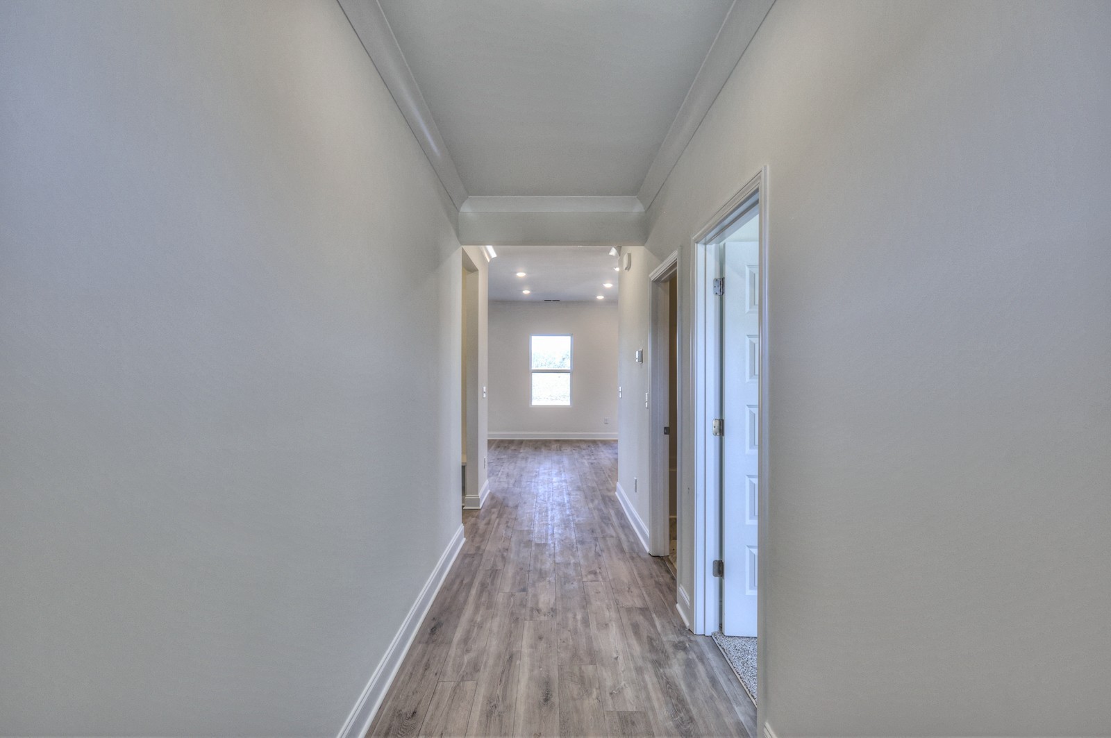 1033 Bluestem Road Property Photo 4
