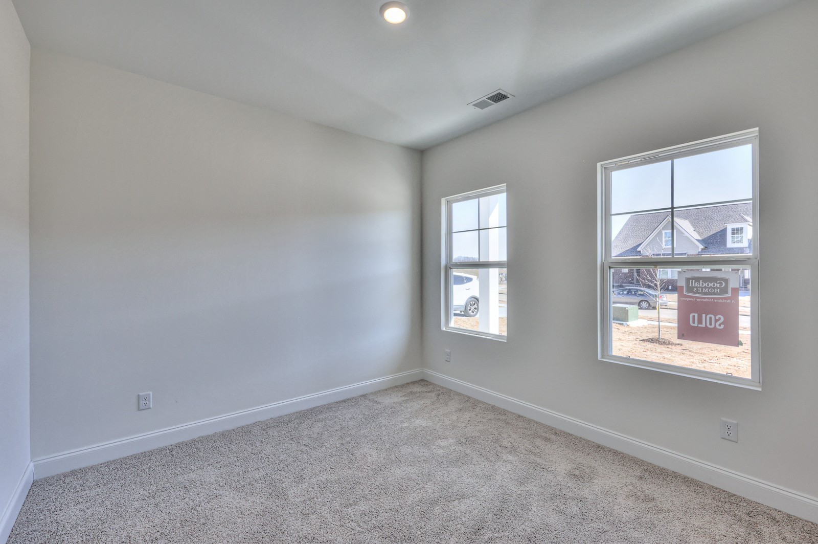 1033 Bluestem Road Property Photo 5