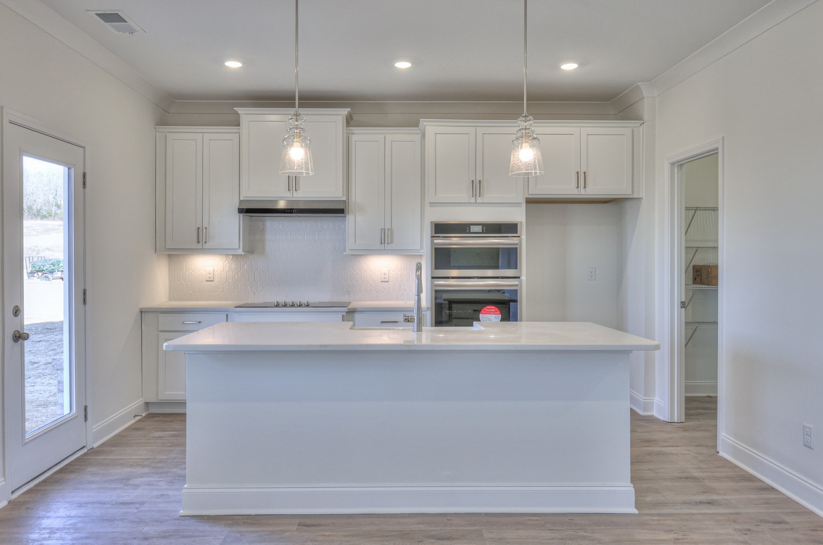 1033 Bluestem Road Property Photo 12