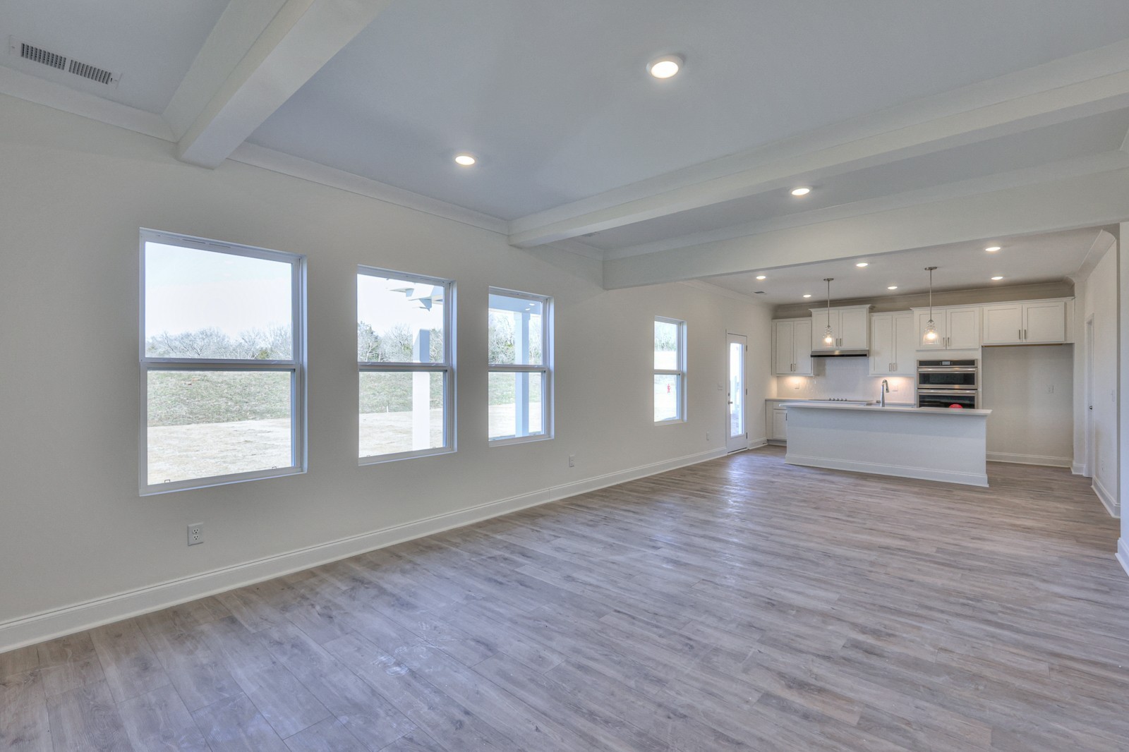 1033 Bluestem Road Property Photo 19