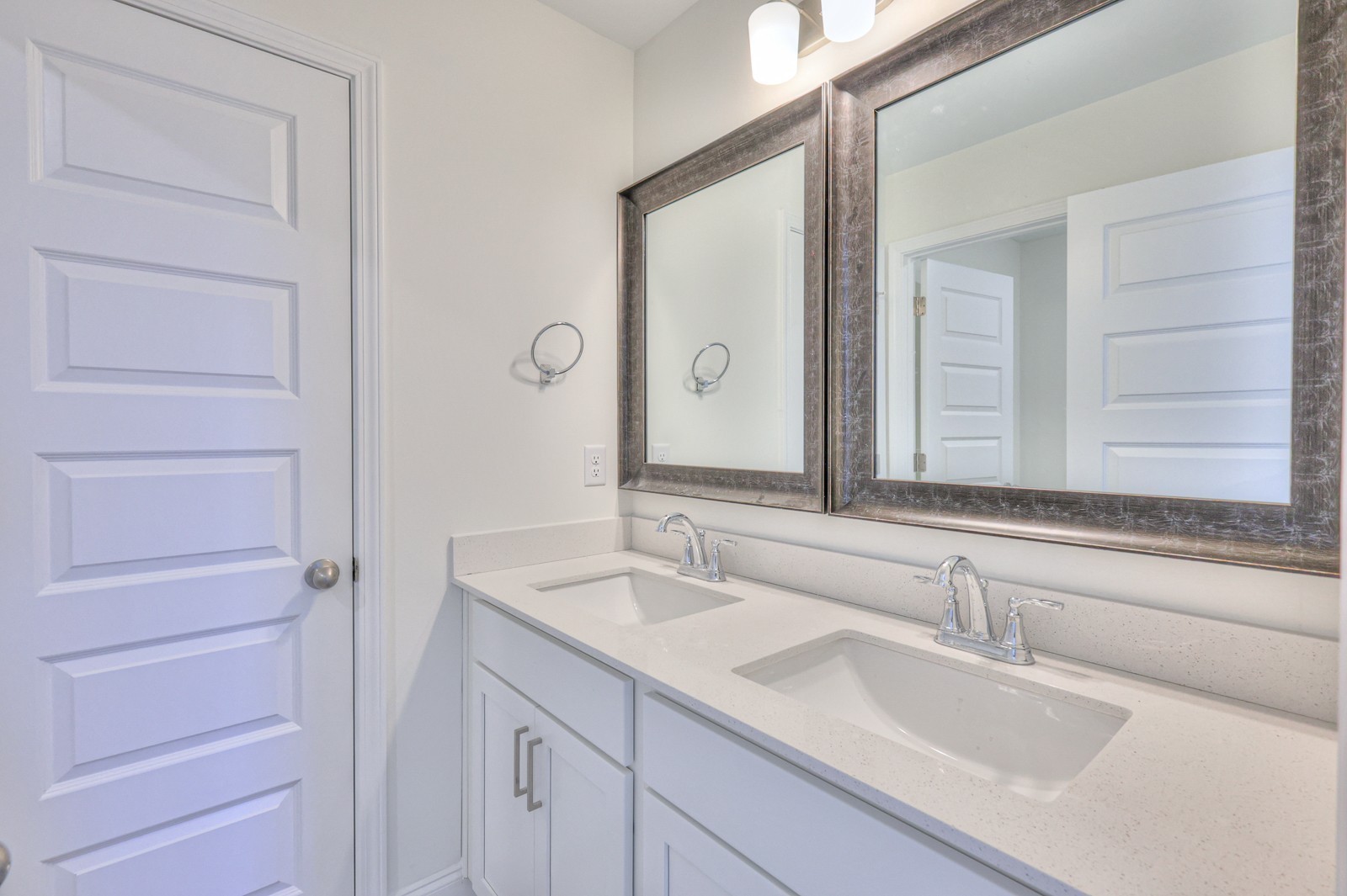 1033 Bluestem Road Property Photo 23