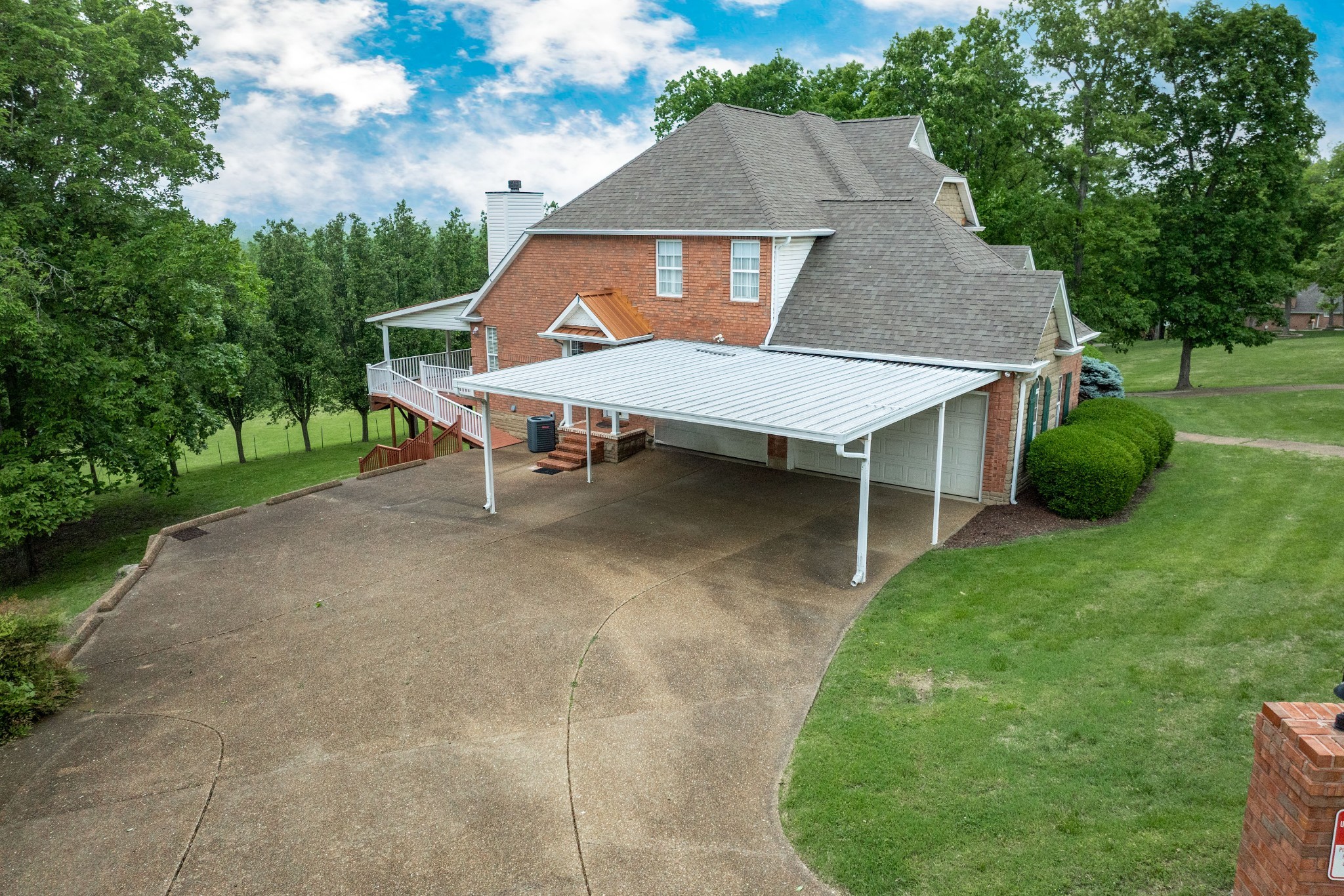 233 Timberlane Rd Property Photo 9