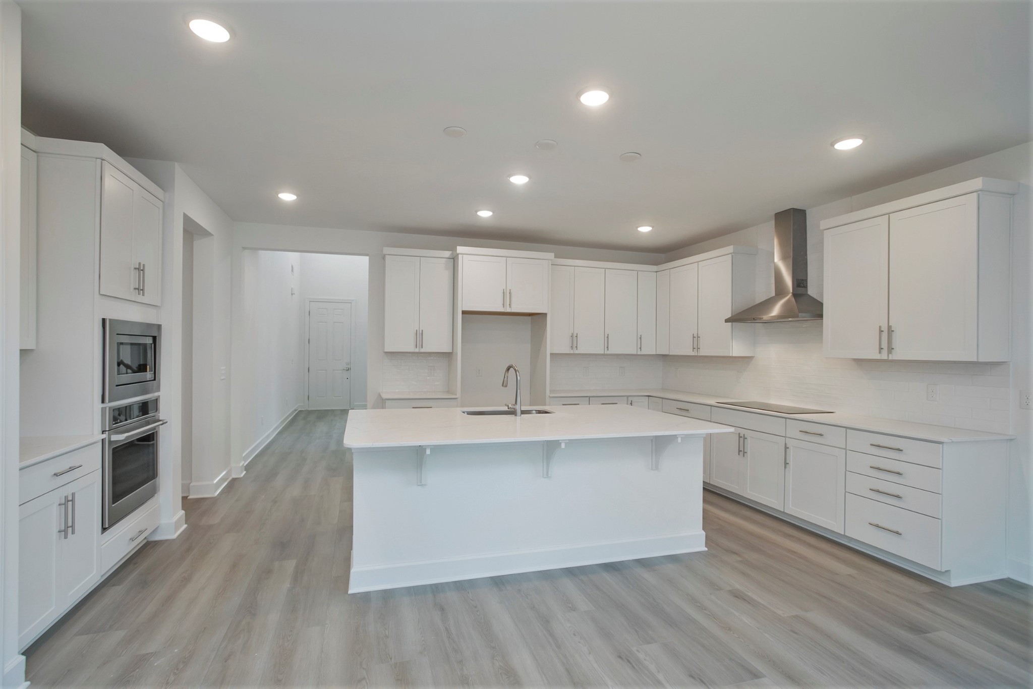 108 West Cassa Way Property Photo 10