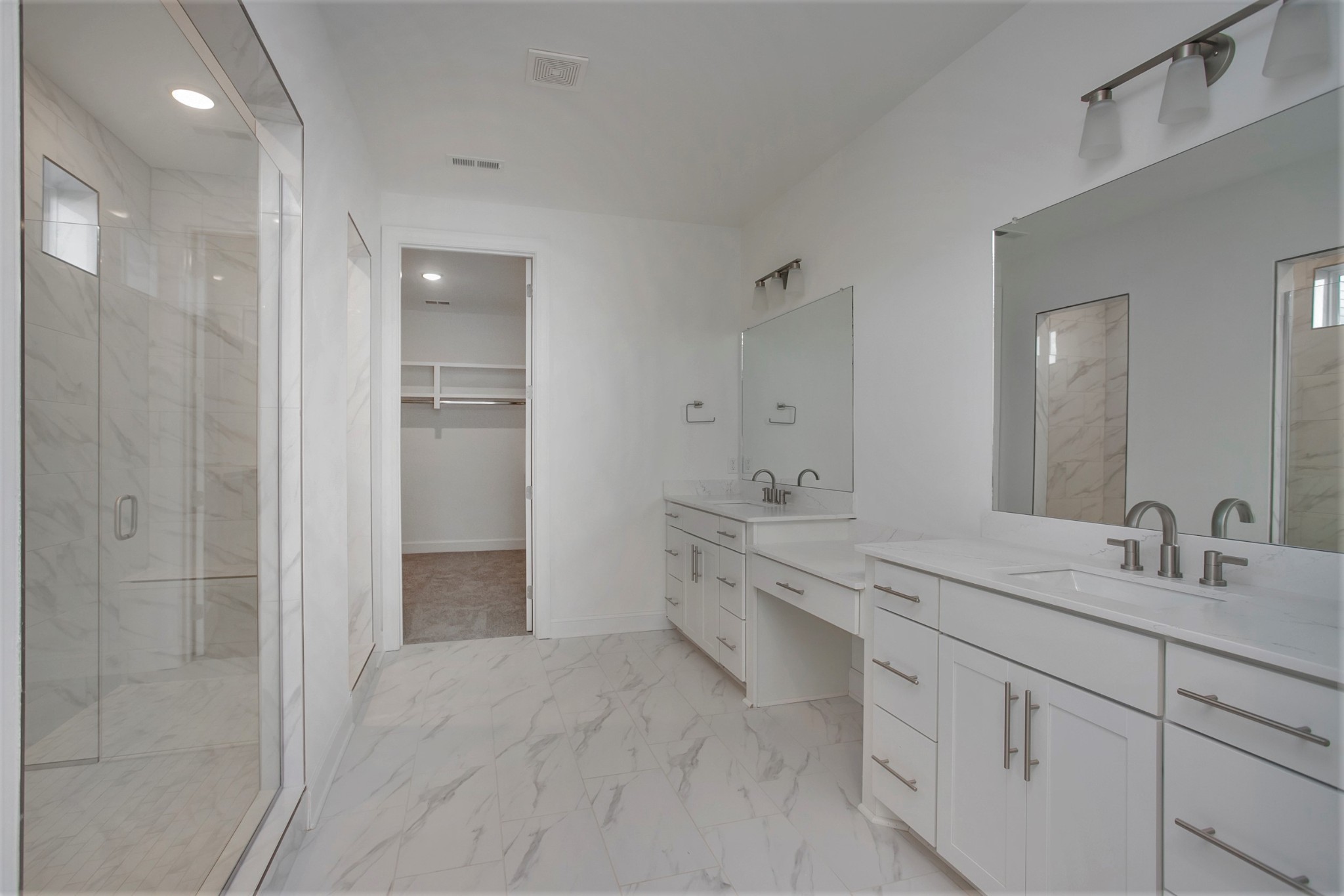 108 West Cassa Way Property Photo 16