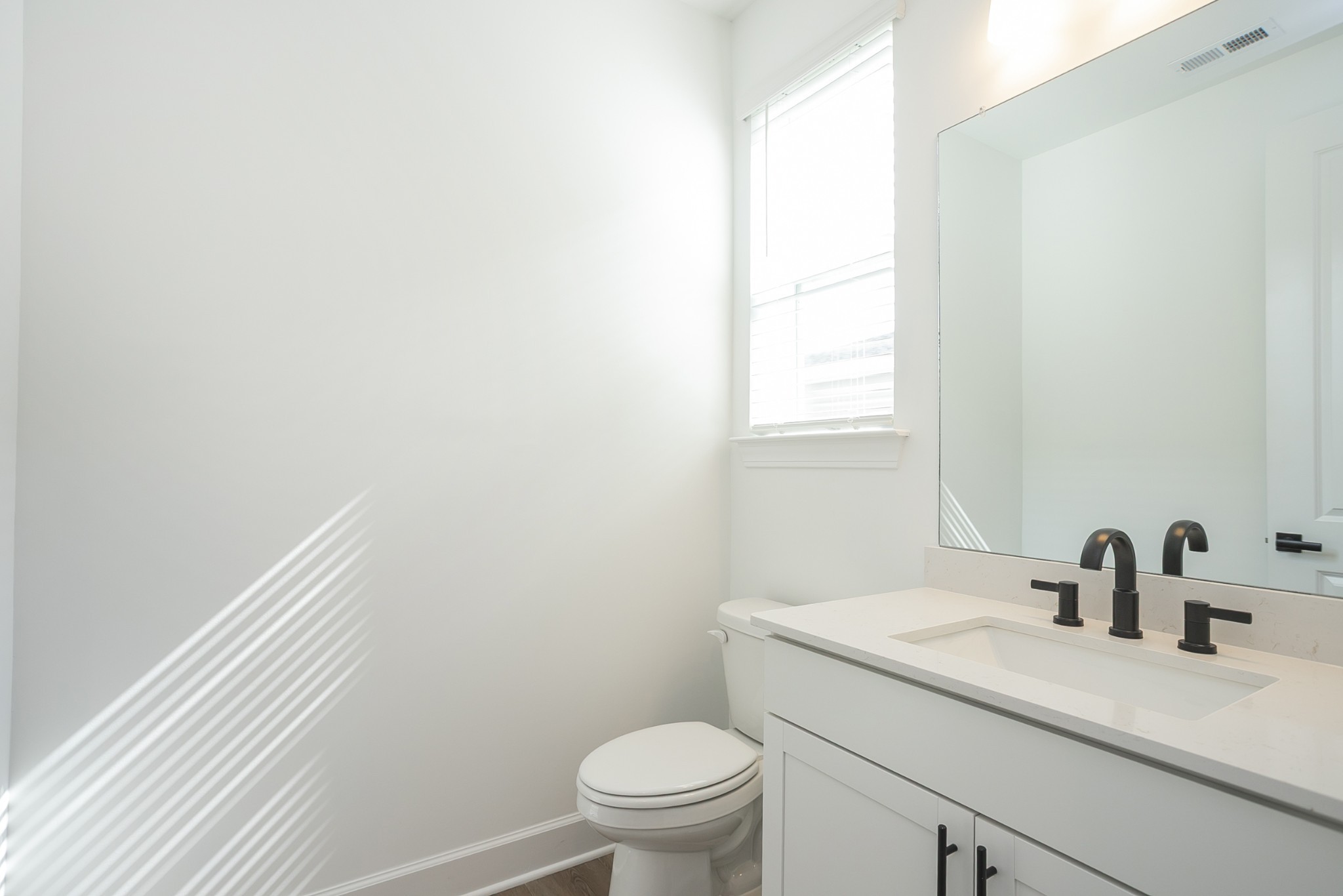 124 West Cassa Way Property Photo 4
