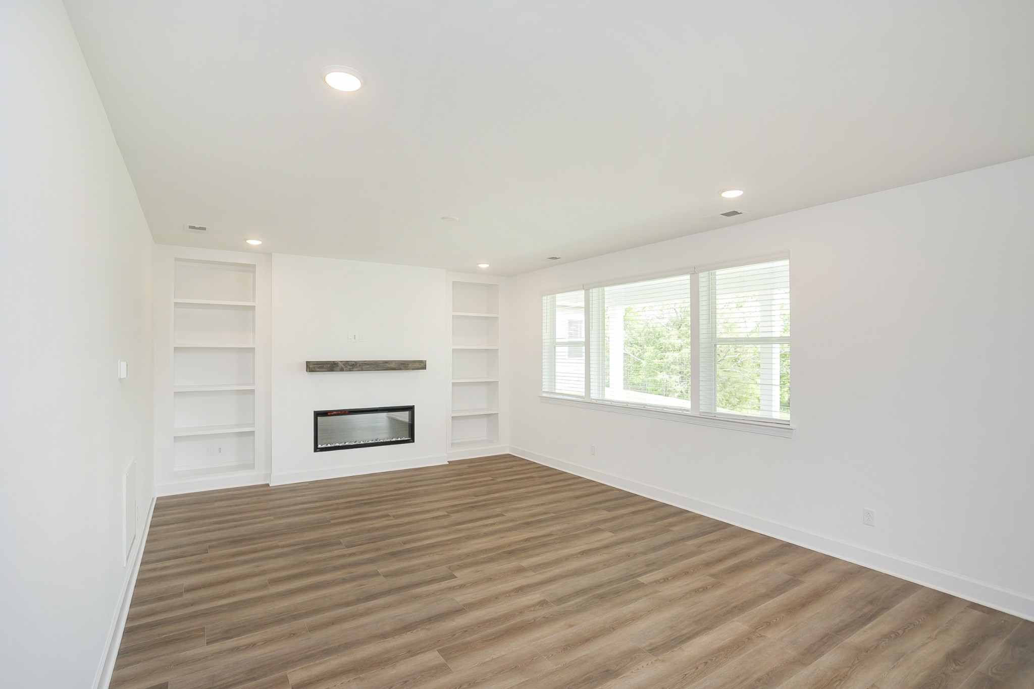 124 West Cassa Way Property Photo 15