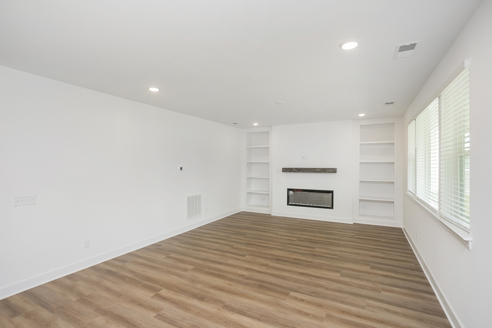 124 West Cassa Way Property Photo 16