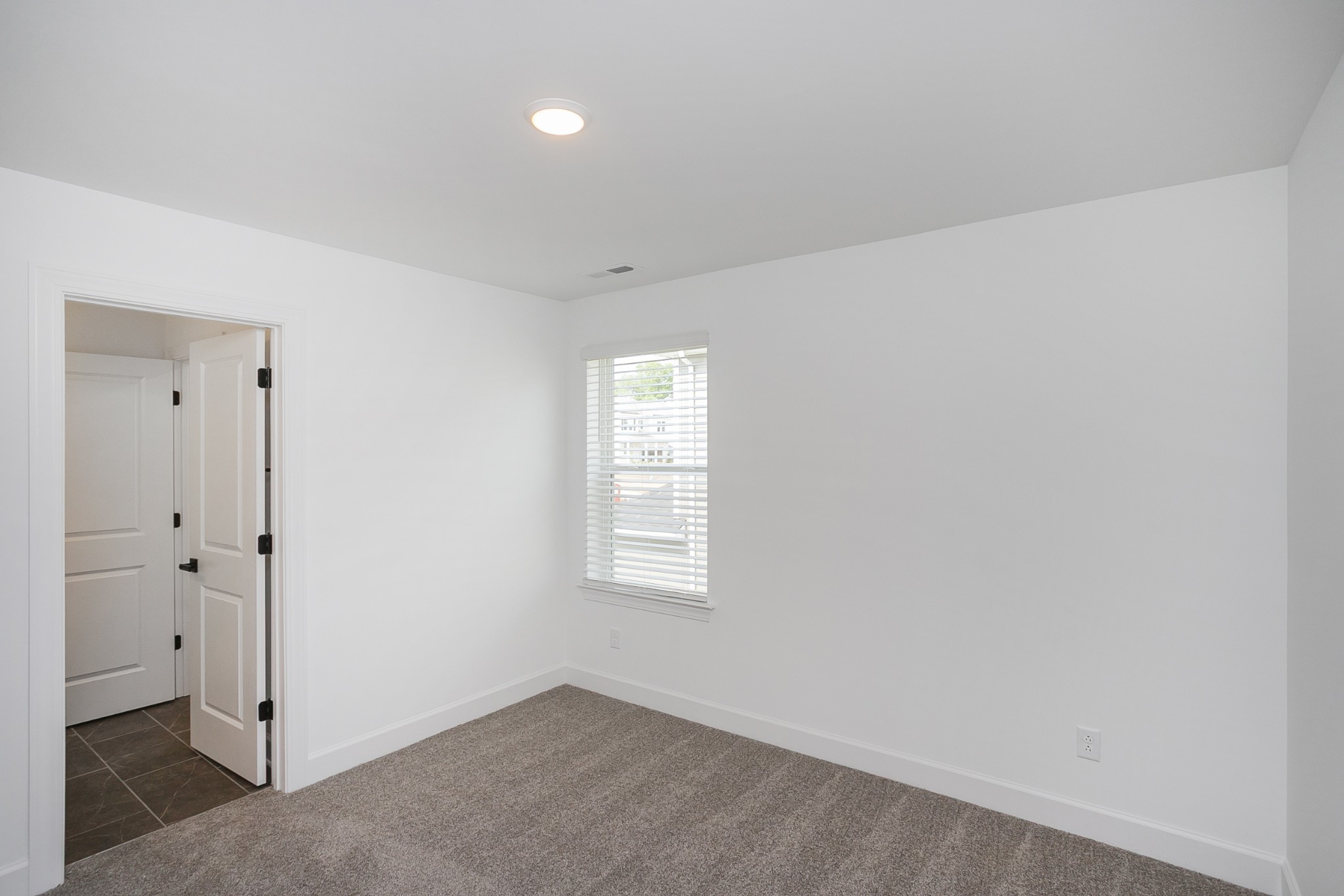 124 West Cassa Way Property Photo 24