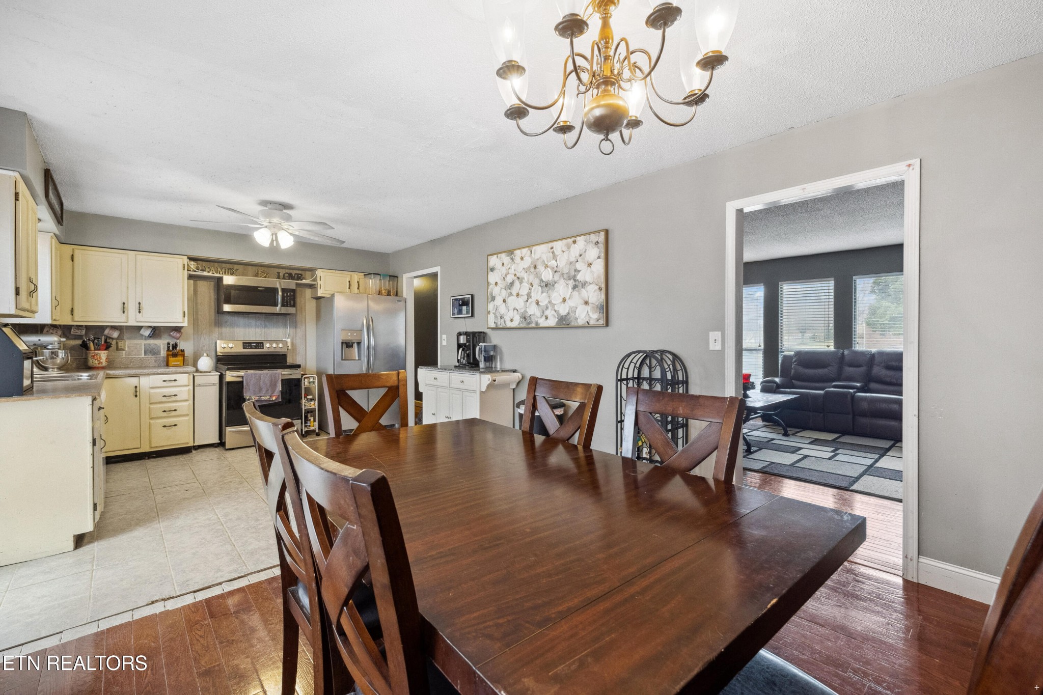 602 Mize Circle Property Photo 8