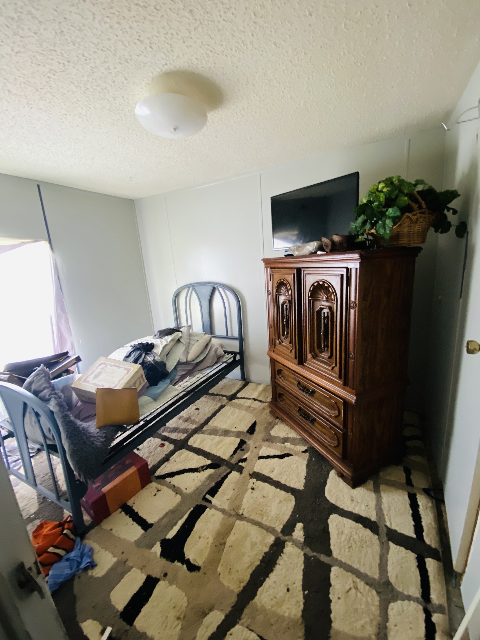 1005 Highpoint Ln Property Photo 12