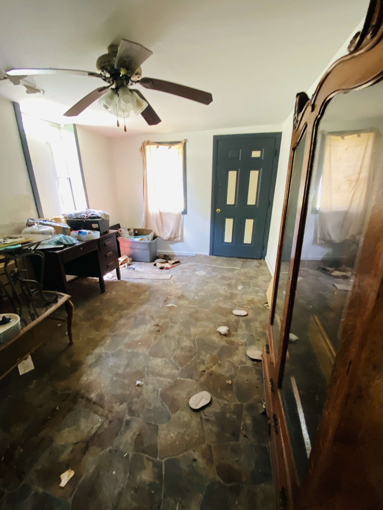 1005 Highpoint Ln Property Photo 13