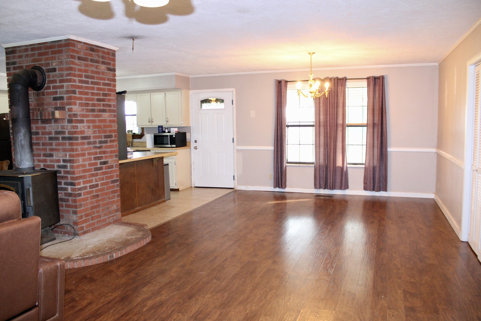 6442 Highway 161 Property Photo 9