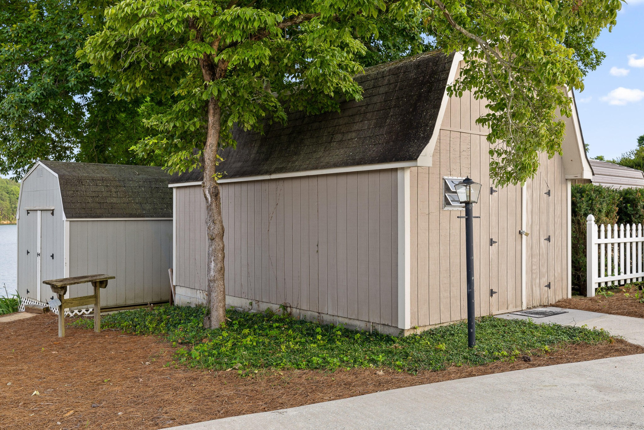 272 Russell Avenue Property Photo 44