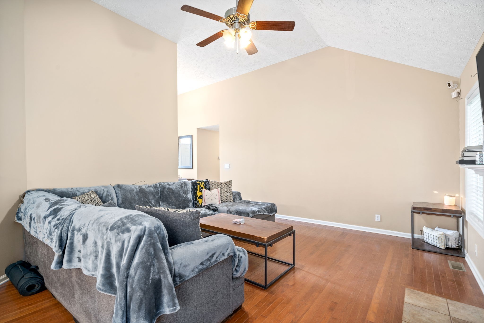 1688 Parkside Dr Property Photo 13