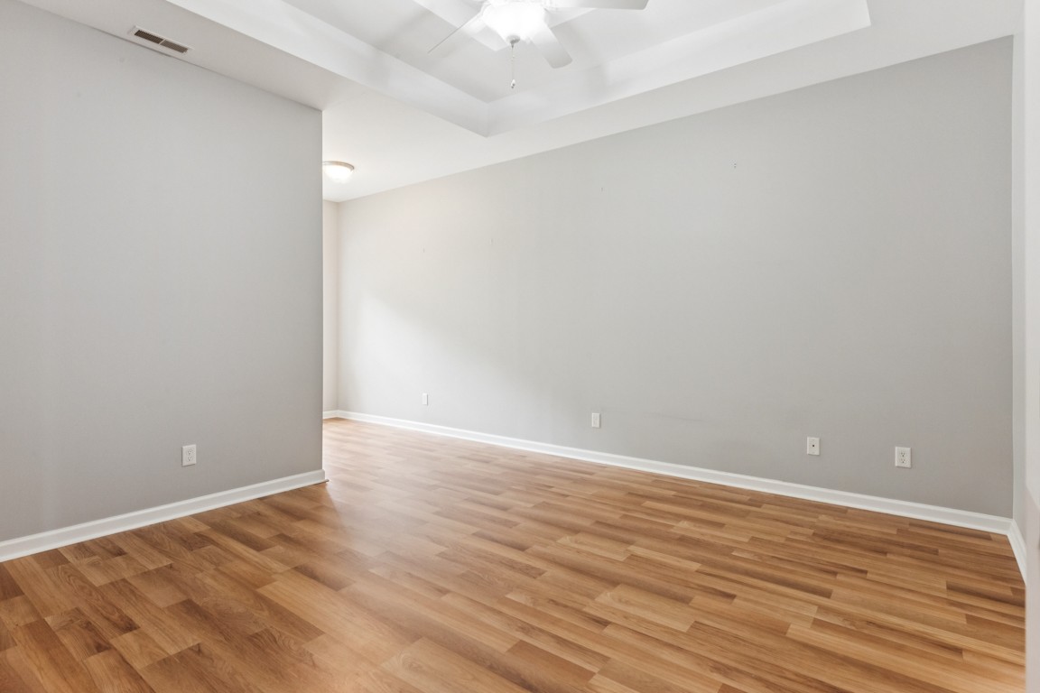 1097 Richmond Way Property Photo 10