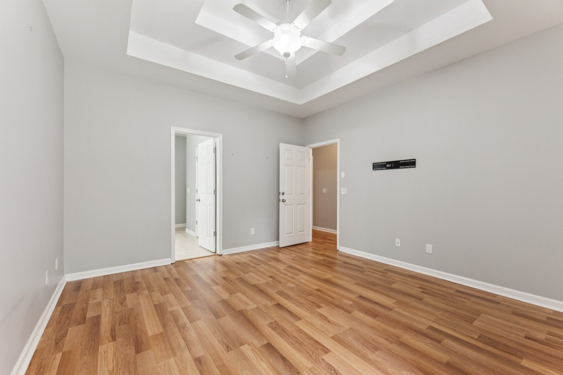 1097 Richmond Way Property Photo 11