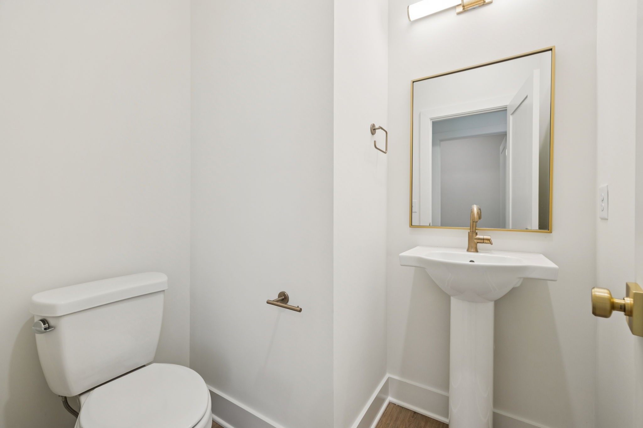 504 Edwin St Property Photo 16