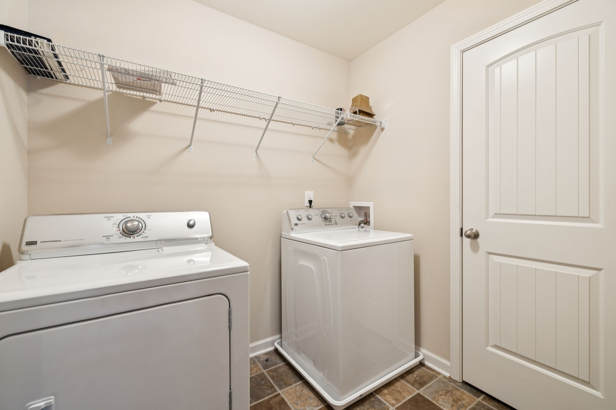 414 Stratford Park Blvd Property Photo 24