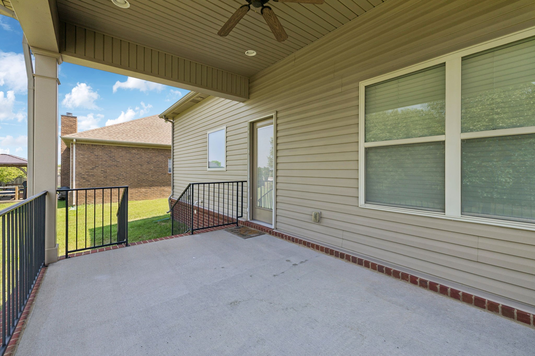 414 Stratford Park Blvd Property Photo 43