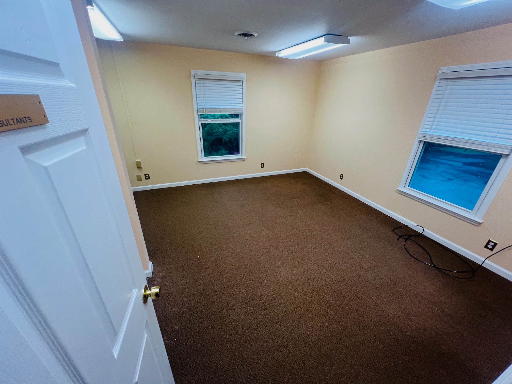 233 Wilson Pike Cir Property Photo 9