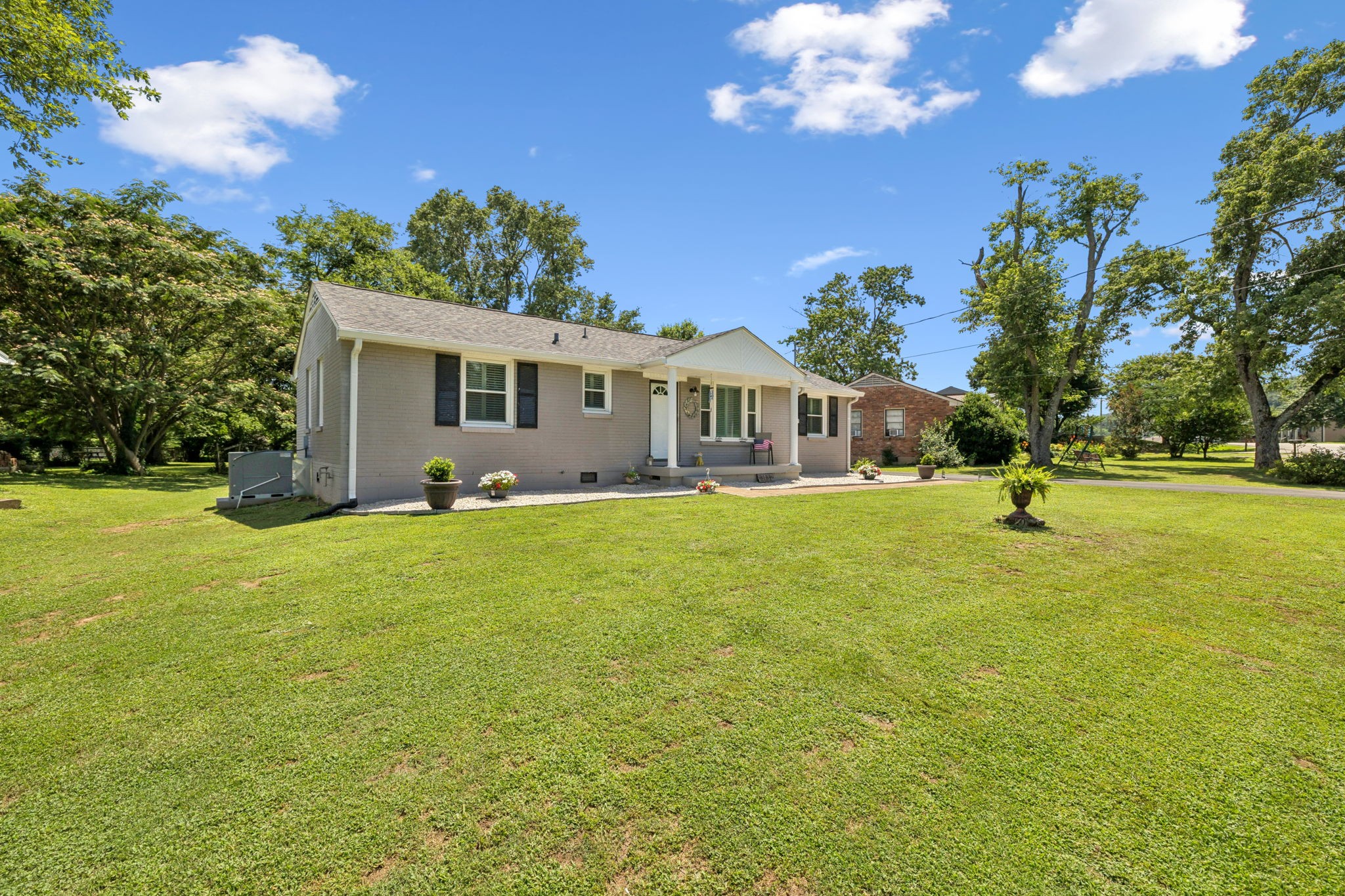 3132 Stafford Dr Property Photo 3