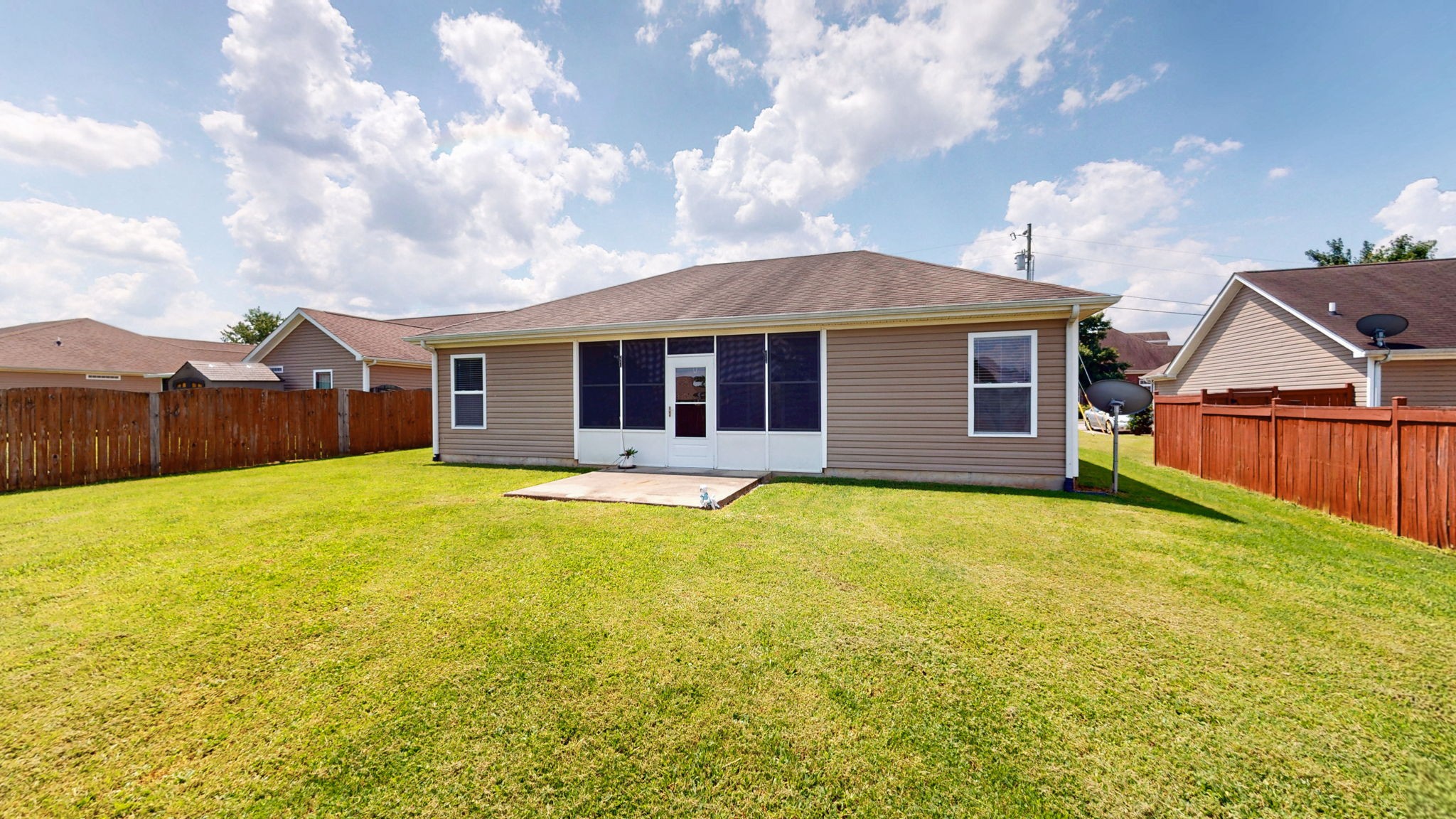 1469 Woodside Dr Property Photo 24