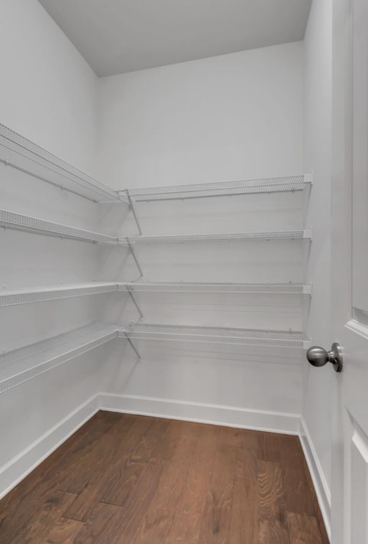 1220 Boxthorn Dr Property Photo 8