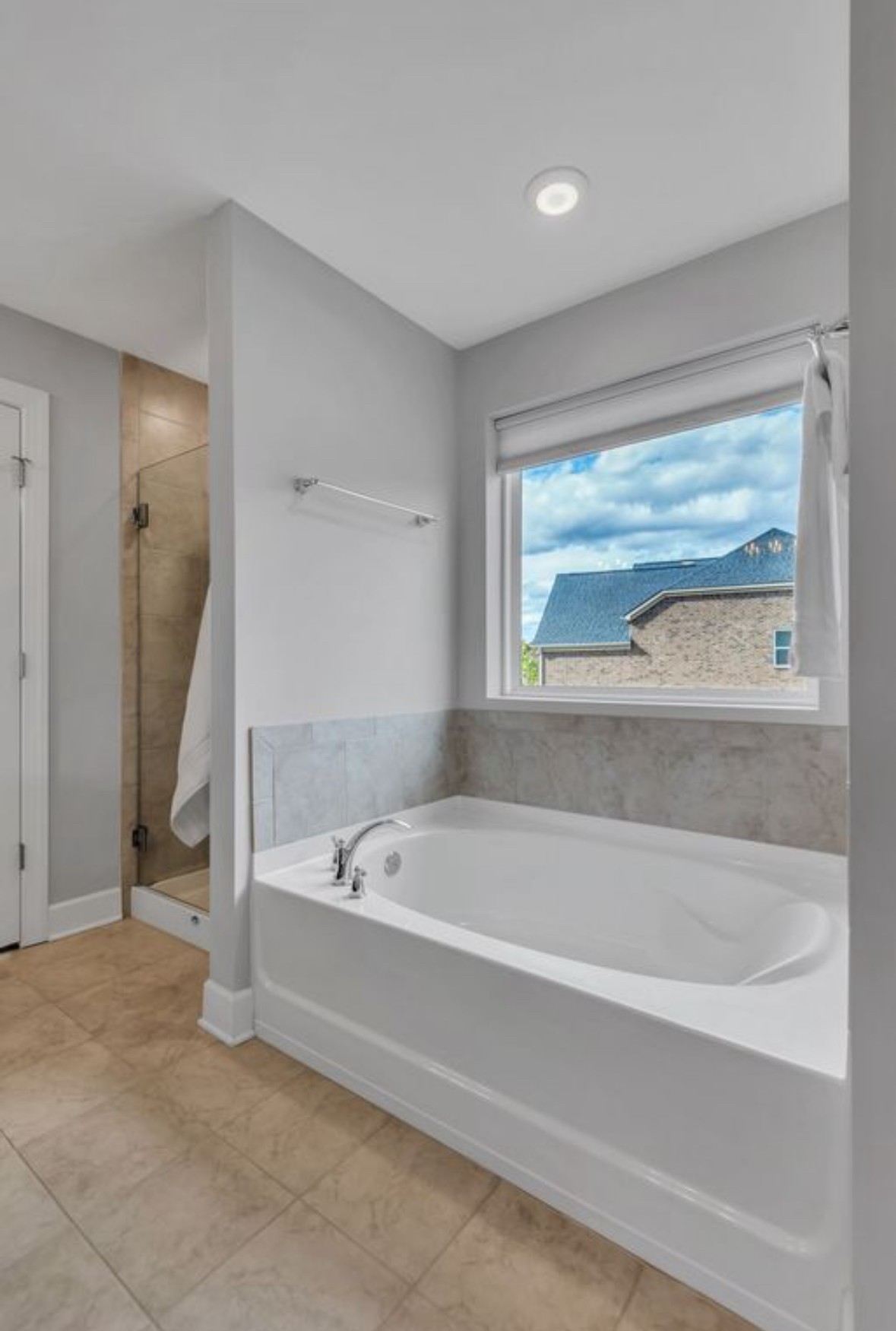 1220 Boxthorn Dr Property Photo 16