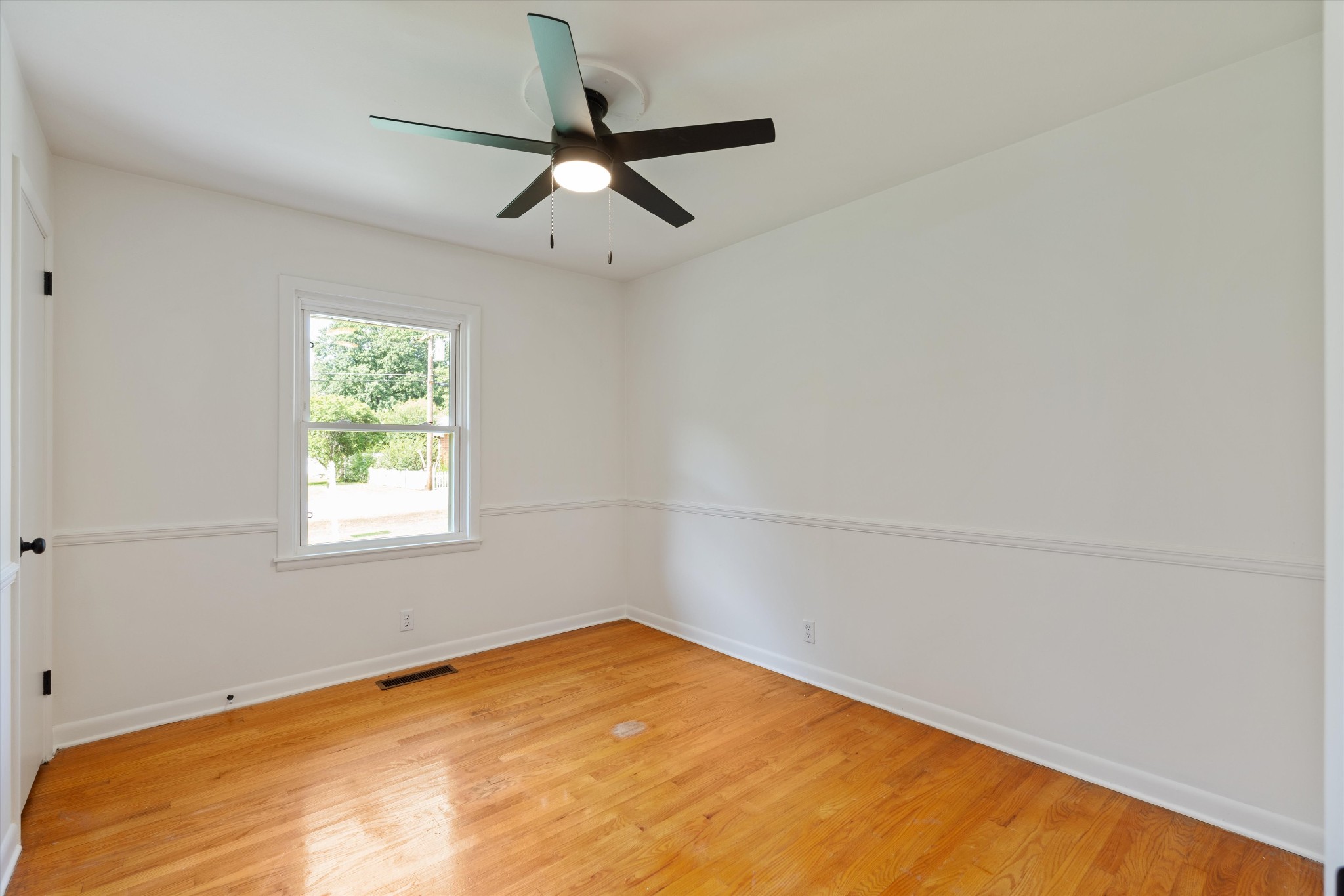 1211 Taylor Pl Property Photo 28