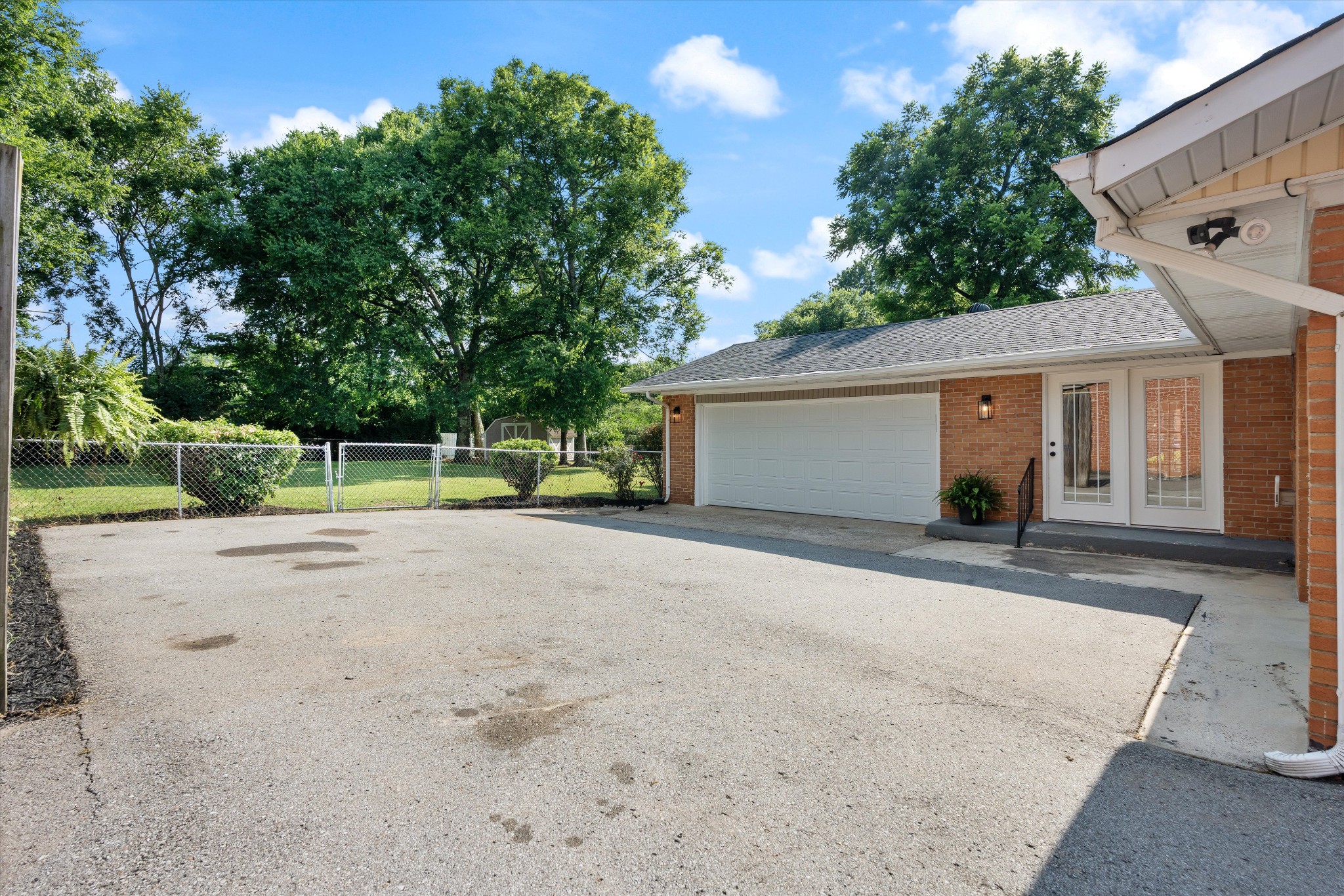 1211 Taylor Pl Property Photo 35