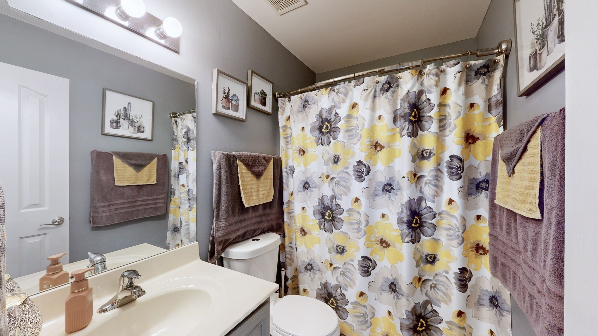 2111 Saint Andrews Dr Property Photo 25