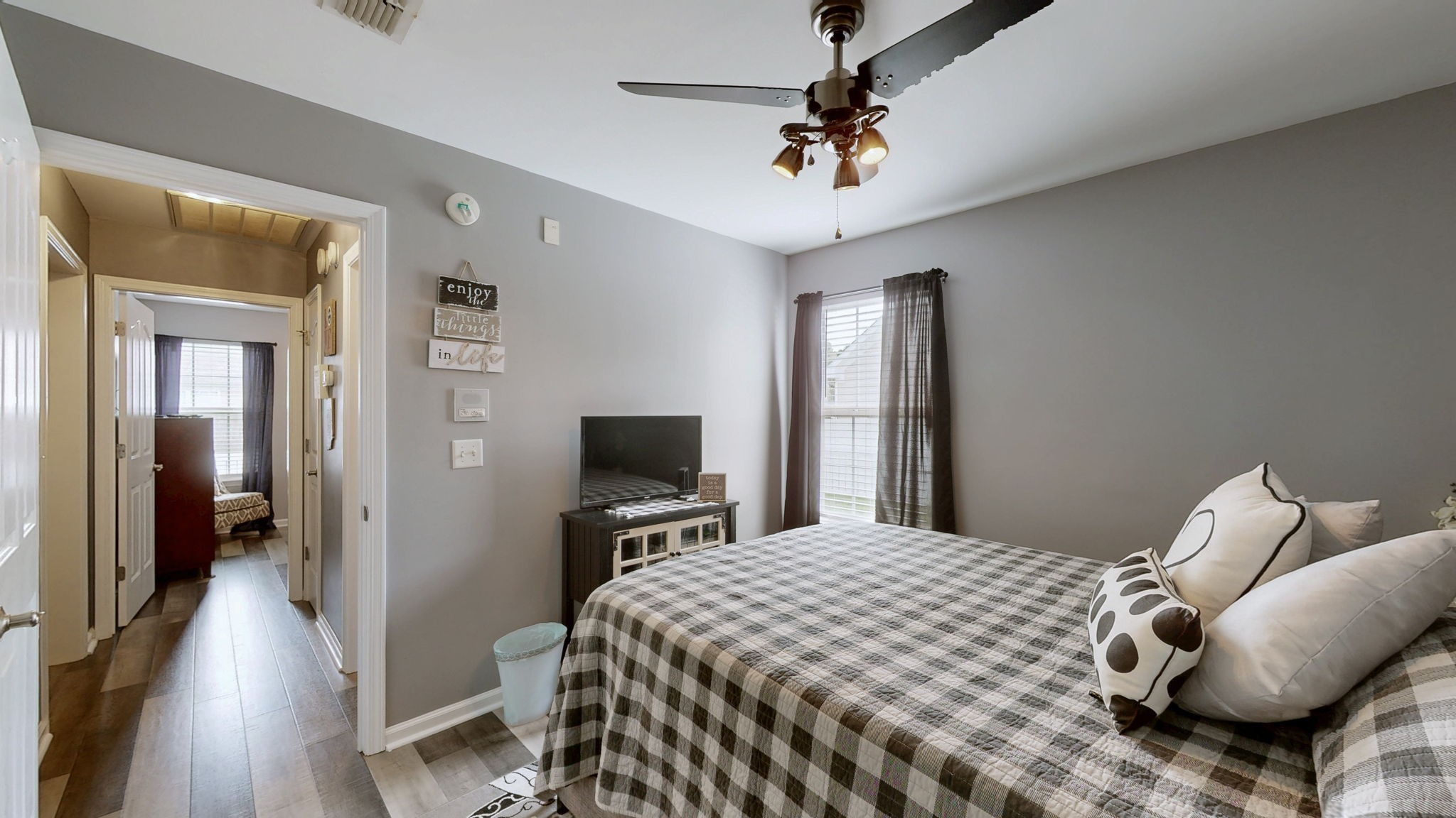 2111 Saint Andrews Dr Property Photo 27