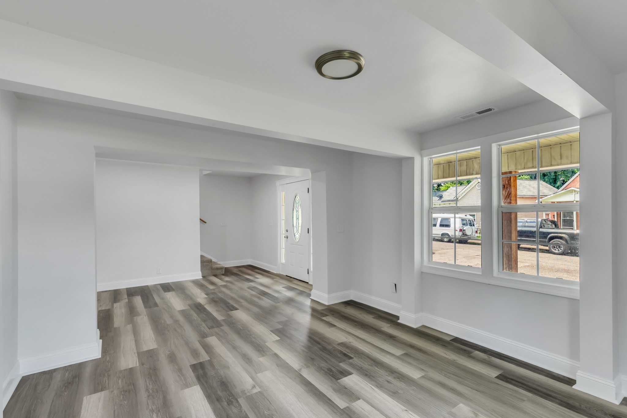 1614 11th Ave, N Property Photo 9