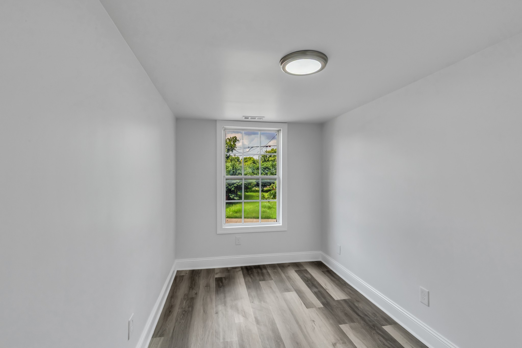 1614 11th Ave, N Property Photo 18