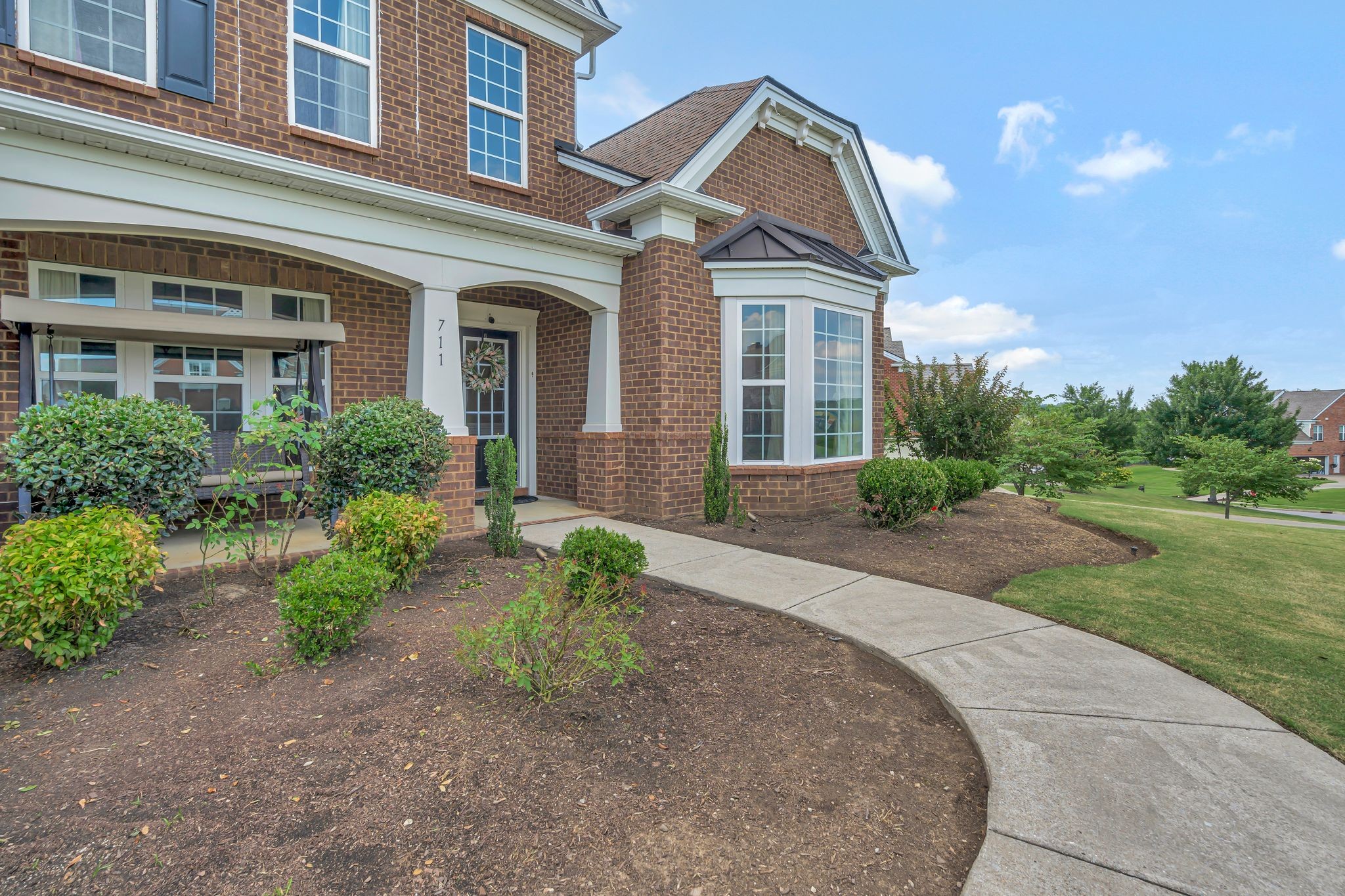 711 Thurrock Cir Property Photo 4
