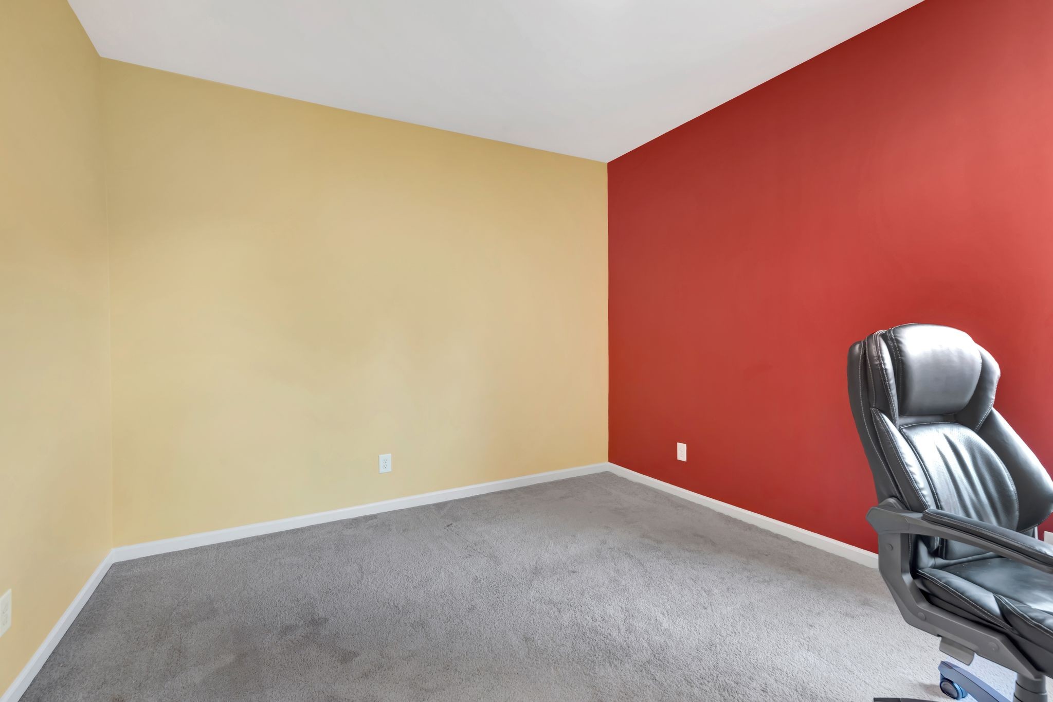 711 Thurrock Cir Property Photo 33