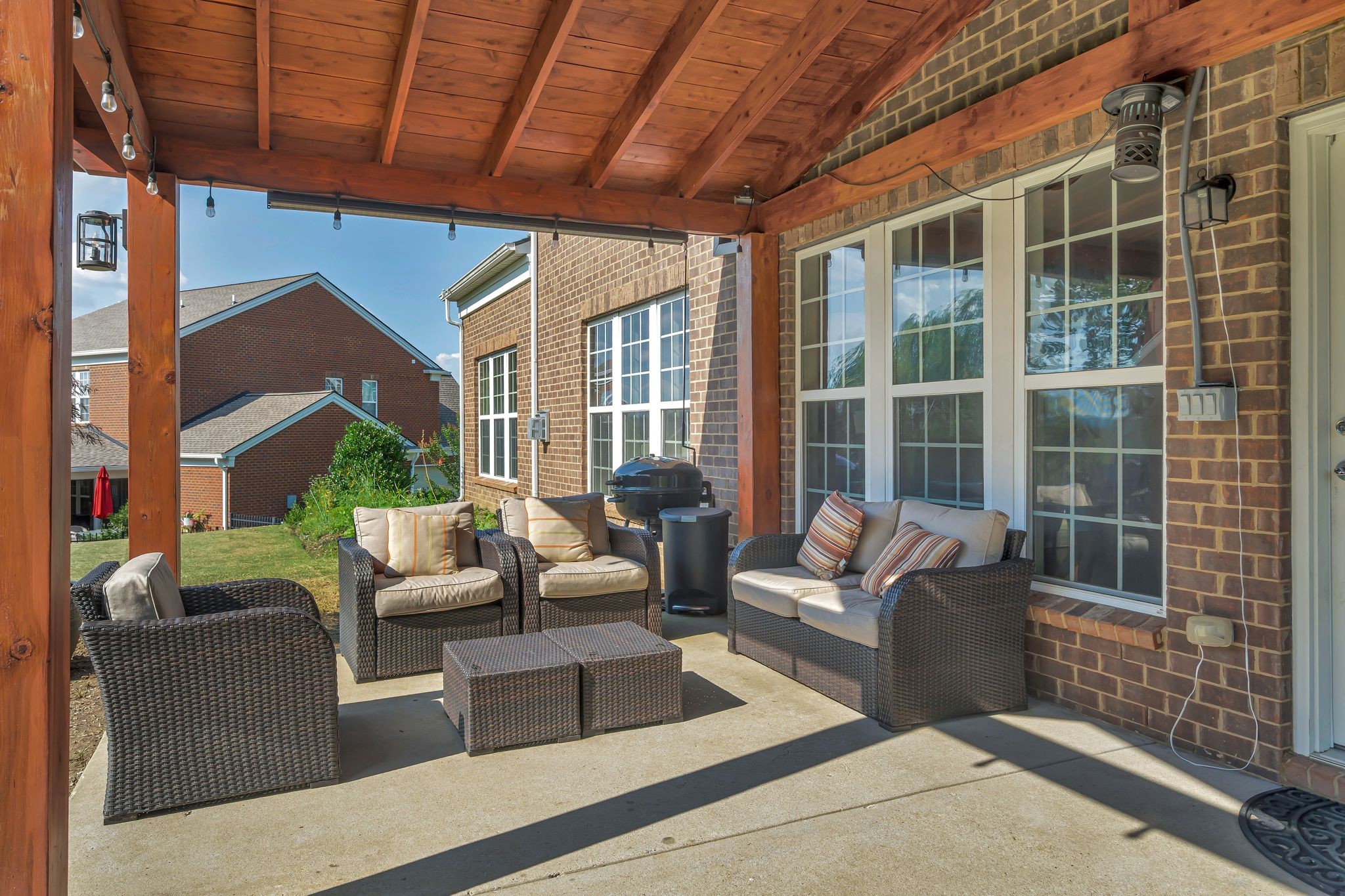 711 Thurrock Cir Property Photo 43
