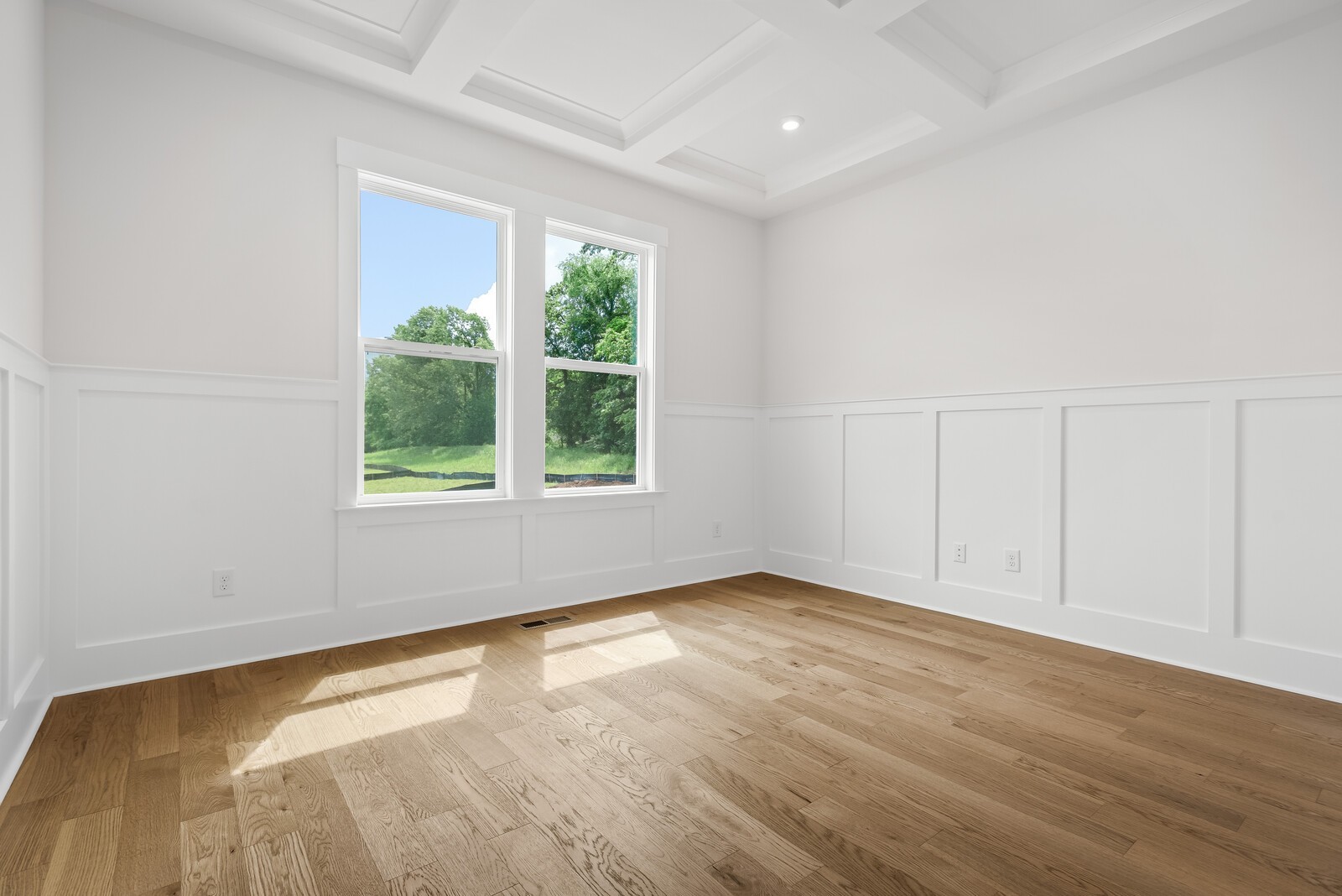 7291 Orrinshire Drive Property Photo 9