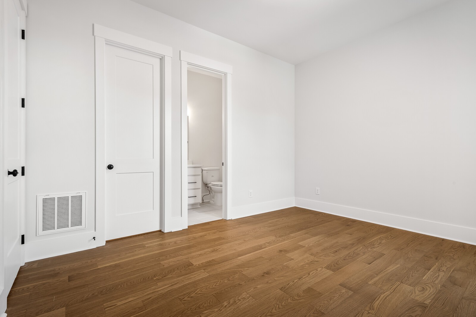 7291 Orrinshire Drive Property Photo 40